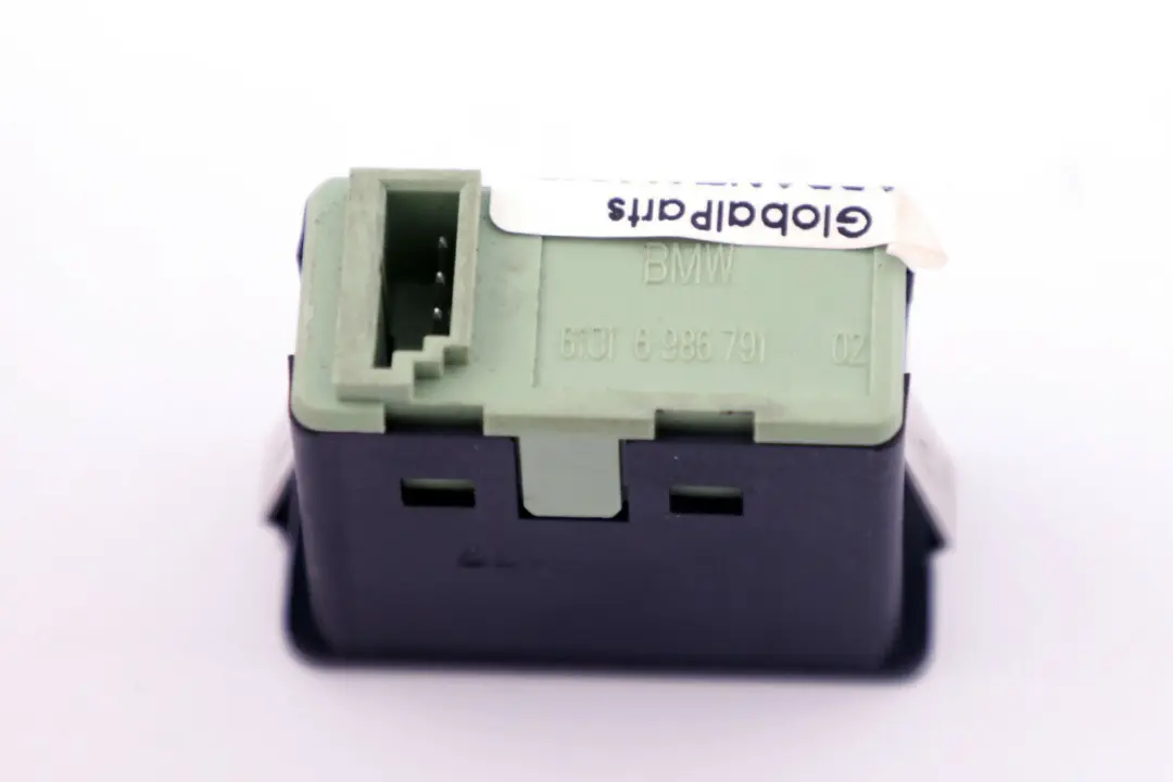 BMW E60 E61 E81 E87 E90 F10 F11 Gniazdo AUX - SKU 6986791 - Numer Części 6986791