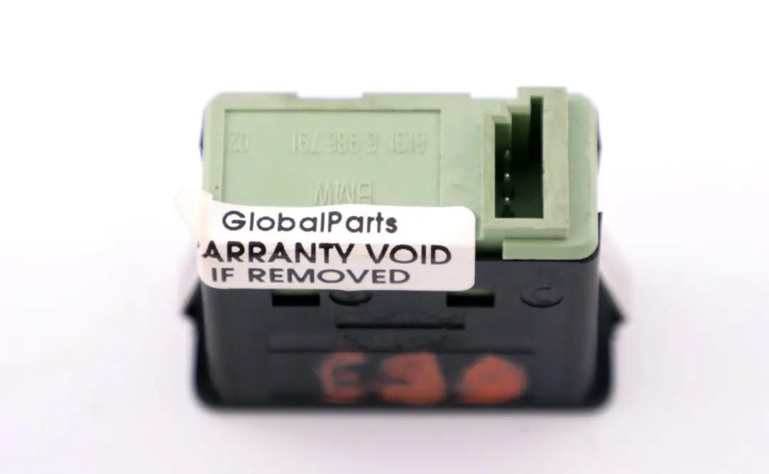 Audio Aux In Socket Plug to BMW E60 E61 E81 E87 E90 F10 F11 with Part number 6986791 BMW E60 E61 E81 E87 E90 F10 F11 Audio Aux In Socket Plug - SKU 6986791 - Part number 6986791