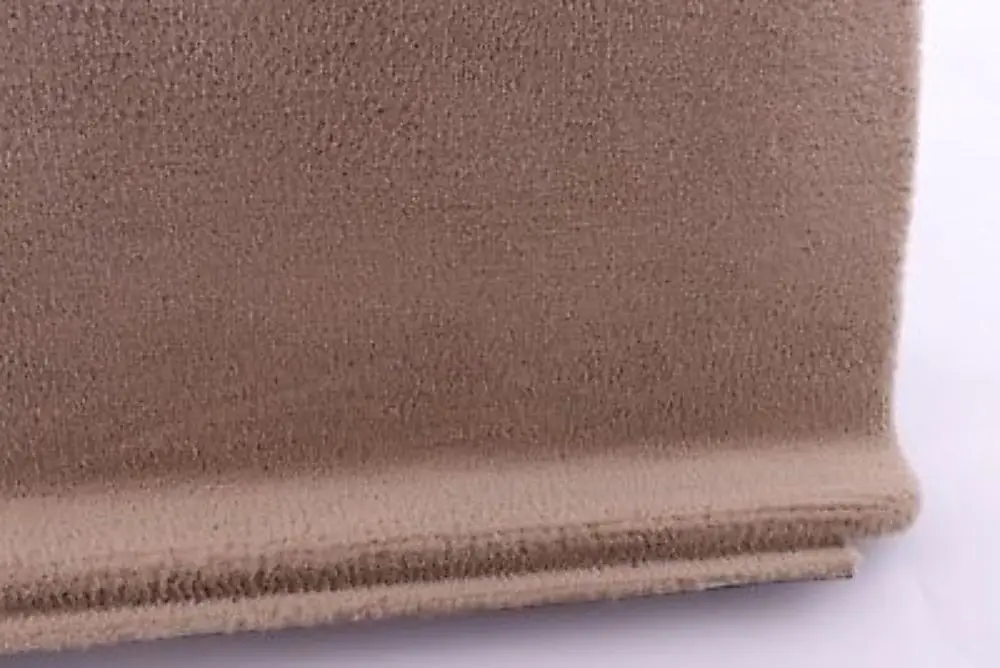 Reihe E61 E61N Klappe Gepäckraum rechts Cream Beige 5147 für BMW 5 mit Teilenummer 6987042 BMW 5 Reihe E61 E61N Klappe Gepäckraum rechts Cream Beige 5147 - SKU 6987042 - Teilenummer 6987042