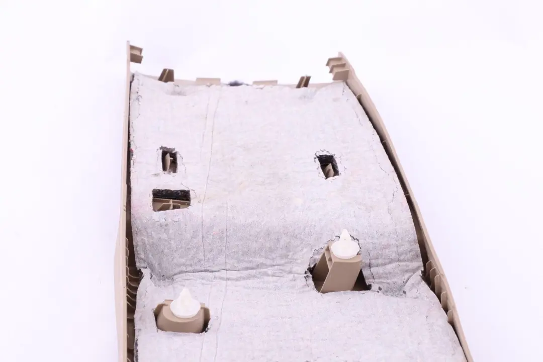 Panel embellecedor columna B pilar inferior derecho beige crema para BMW E60 E61 LCI con número de pieza 6987130 BMW E60 E61 LCI Panel embellecedor columna B pilar inferior derecho beige crema - SKU 6987130 - Número de pieza 6987130