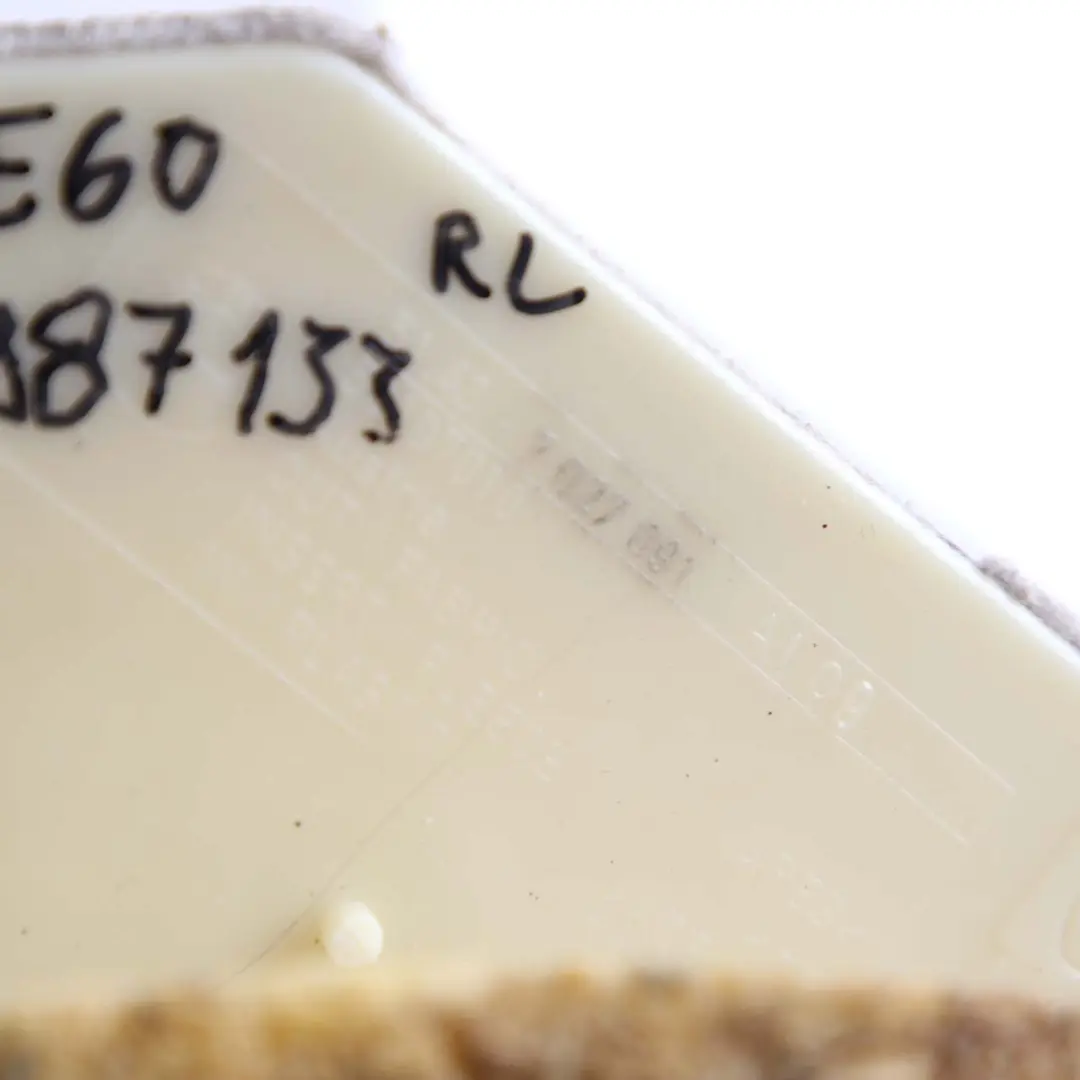 Pannello Rivestimento Colonna C Sinistra Crema Beige per BMW E60 LCI con numero di parte 7027091 BMW E60 LCI Pannello Rivestimento Colonna C Sinistra Crema Beige - SKU 6987133 - Numero di parte 7027091