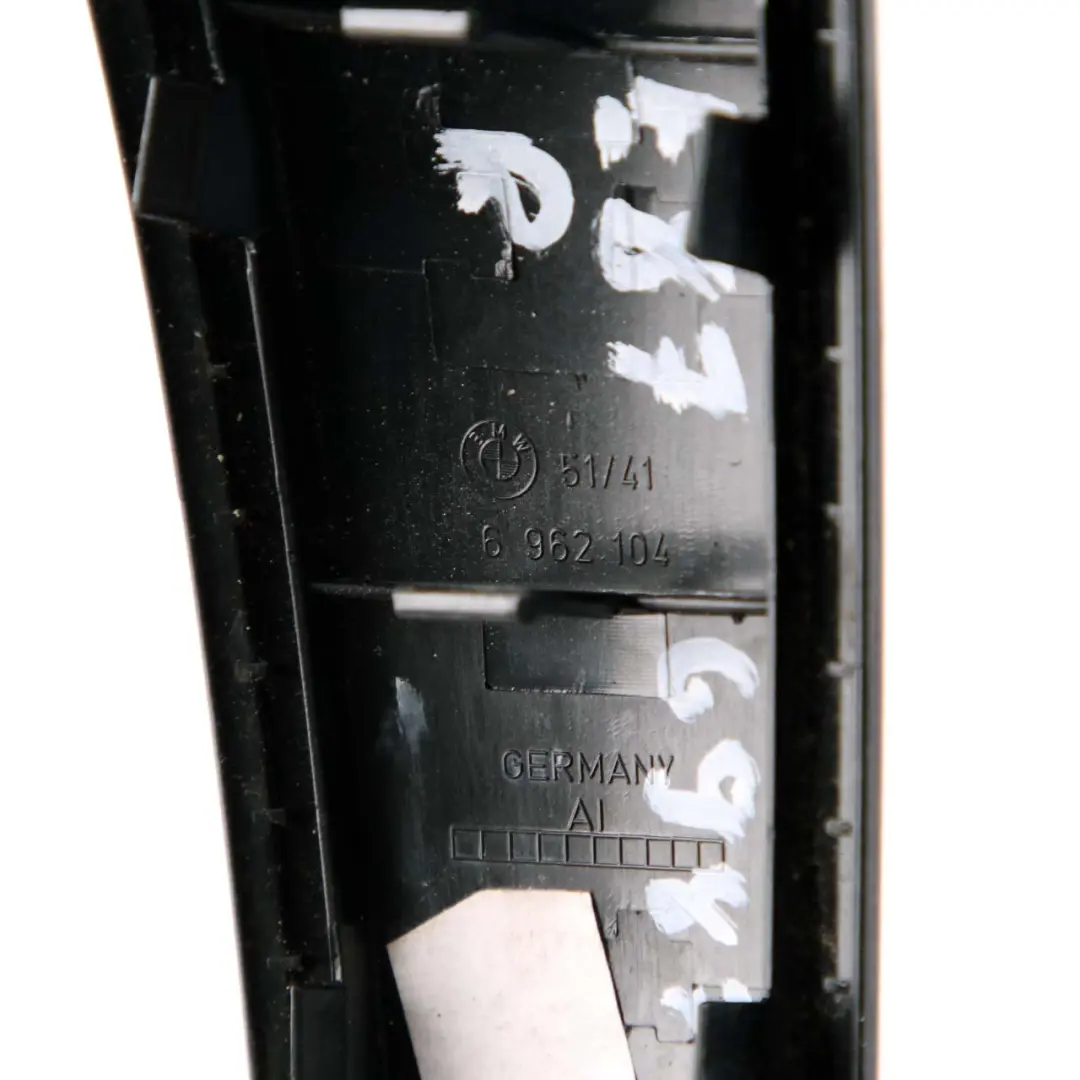 Right Door Cover Handle Trim Strip O/S High Gloss to BMW 1 Series E81 E82 E87 LCI with Part number 6987538 BMW 1 Series E81 E82 E87 LCI Right Door Cover Handle Trim Strip O/S High Gloss - SKU 6987538 - Part number 6987538