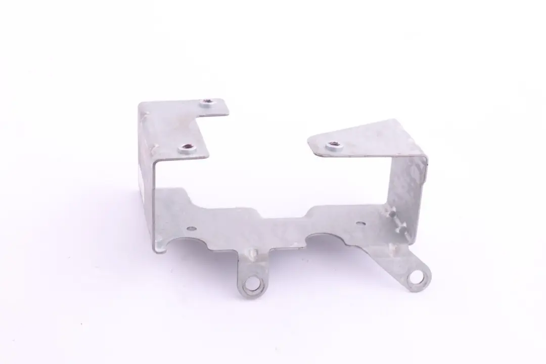 Supporto staffa Controllore Roll Over per BMW Serie 1 E88 con numero di parte 6987967 BMW Serie 1 E88 Supporto staffa Controllore Roll Over - SKU 6987967 - Numero di parte 6987967