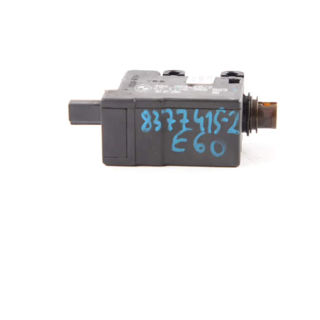 BMW E60 E61 E63 E64 Attuatore Coperchio Flap Filtro Carburante 8377415 - SKU 6988089 - Numero di parte 6988089