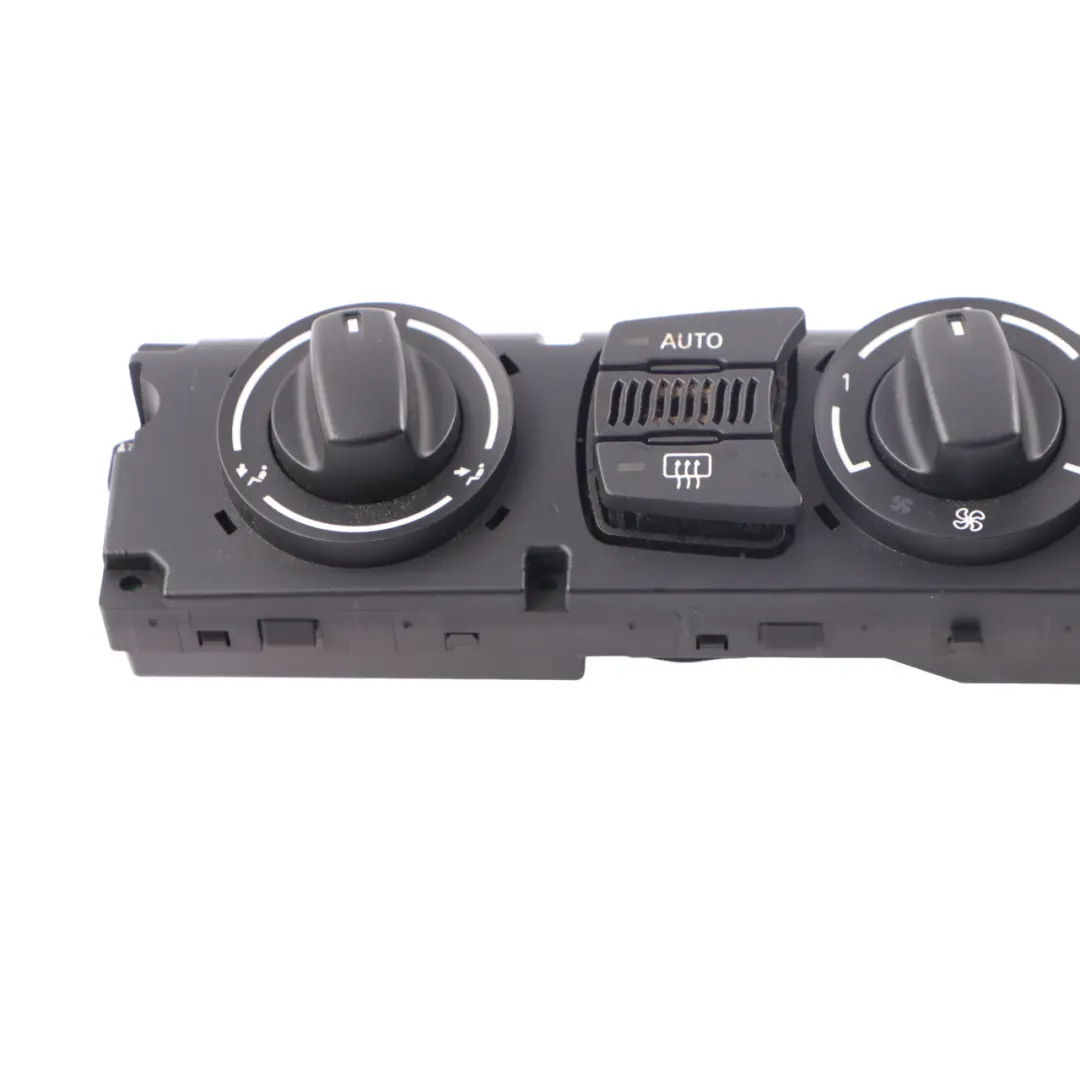 Basis Automatic Air Conditioning Control Unit to BMW 5 Series E60 E61 with Part number 6988502 BMW 5 Series E60 E61 Basis Automatic Air Conditioning Control Unit - SKU 6988502-1 - Part number 6988502