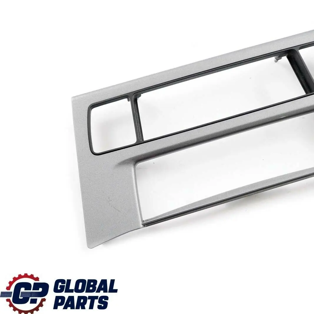 Cubierta Panel Salpicadero Centro Marco Alto Brillo Gris para BMW E60 E61 LCI con número de pieza 6988988 BMW E60 E61 LCI Cubierta Panel Salpicadero Centro Marco Alto Brillo Gris - SKU 6988988 - Número de pieza 6988988