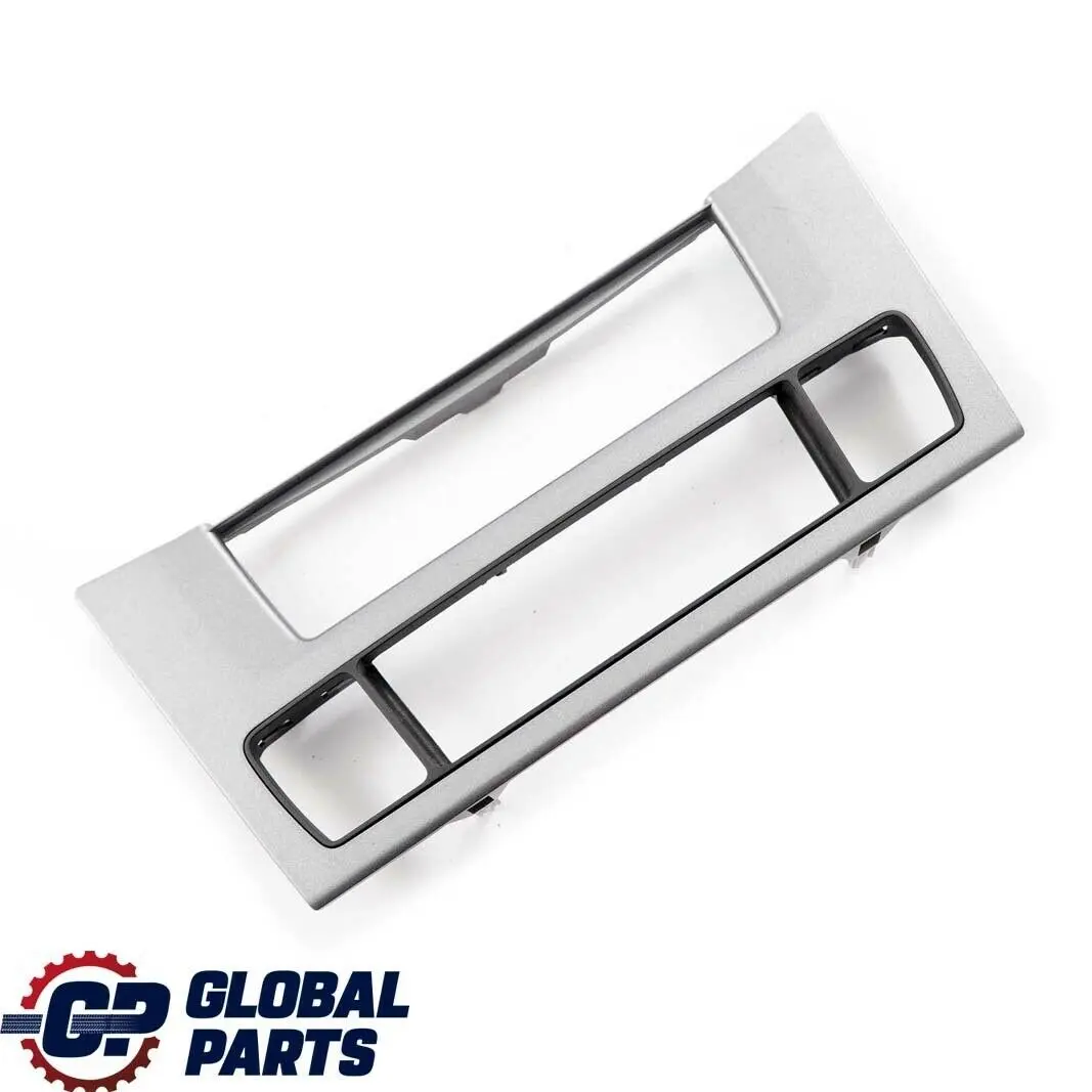 Apertura Cruscotto Centro Grigio Space Hochglanzgrau per BMW E60 E61 LCI con numero di parte 6988988 BMW E60 E61 LCI Apertura Cruscotto Centro Grigio Space Hochglanzgrau - SKU 6988988 - Numero di parte 6988988