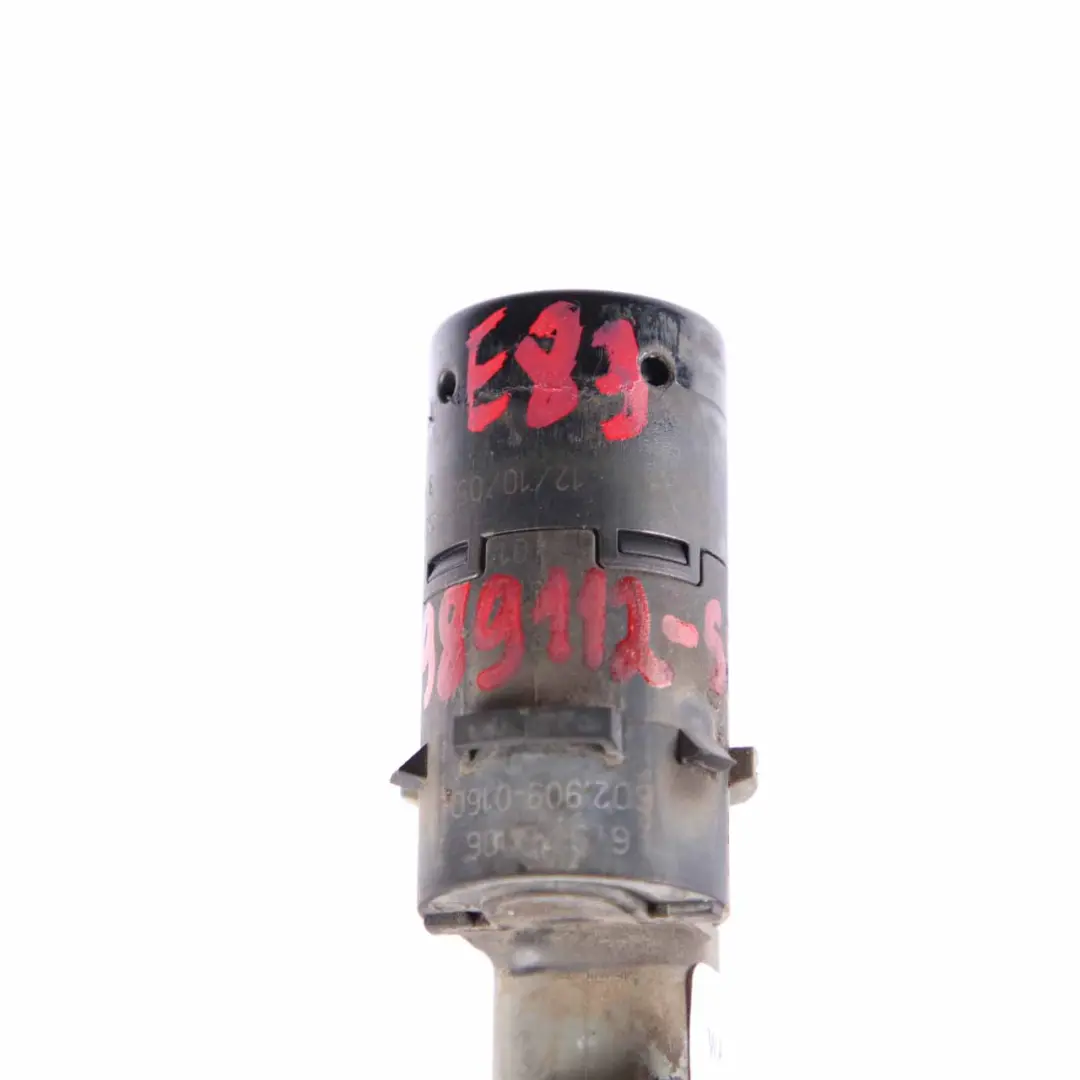 Przedni Czujnik Parkowania PDC Czarny 668 do BMW E60 E61 E83 o numerze 6989112 BMW E60 E61 E83 Przedni Czujnik Parkowania PDC Czarny 668 - SKU 6989112-SCH - Numer Części 6989112