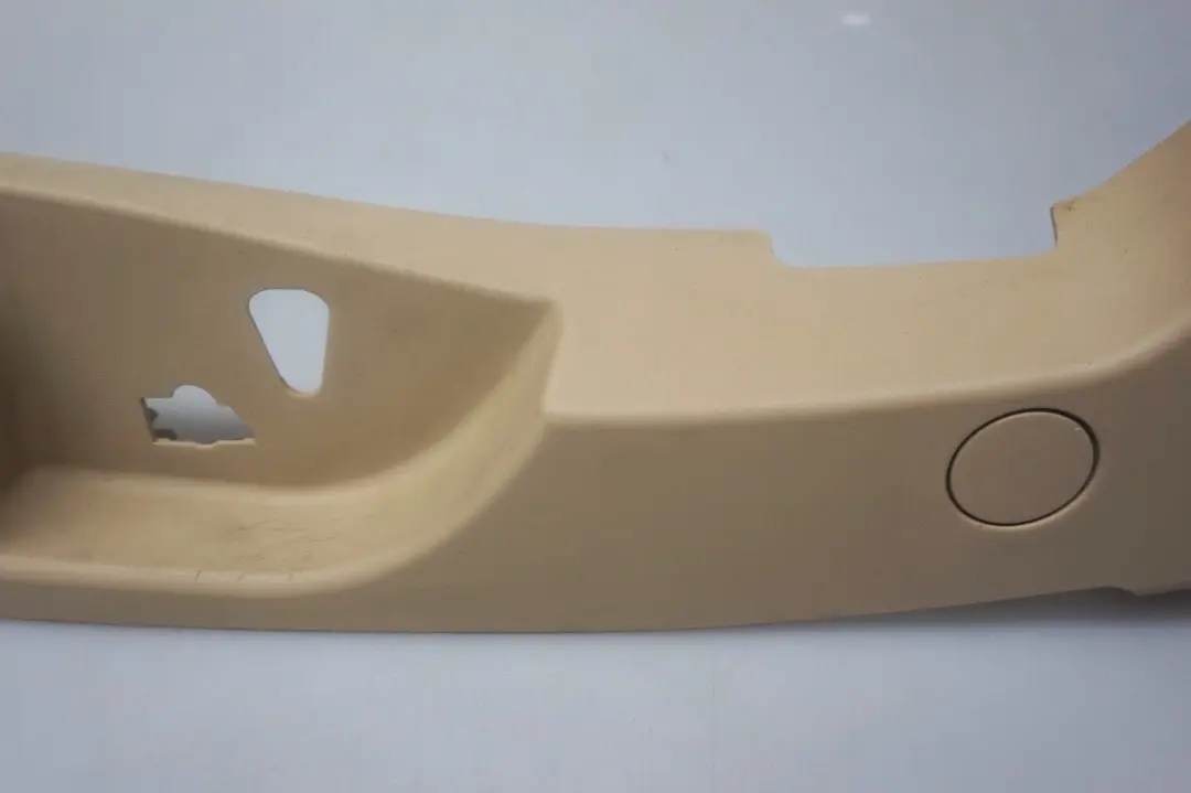 BMW 5 er E60 E61 Vorne Sitz Blende Aussen Links Beige - SKU 6989261 - Teilenummer 6989261