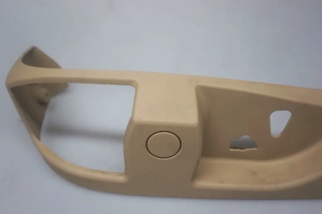 BMW 5 er E60 E61 Vorne Sitz Blende Aussen Links Beige - SKU 6989261 - Teilenummer 6989261