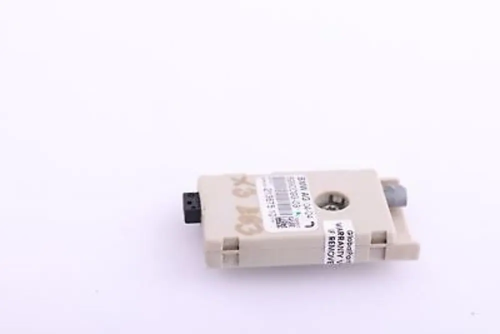 Antenna TV Sistema Amplificatore Unità di controllo Booster per BMW X3 E83 con numero di parte 6990093 BMW X3 E83 Antenna TV Sistema Amplificatore Unità di controllo Booster - SKU 6990093 - Numero di parte 6990093