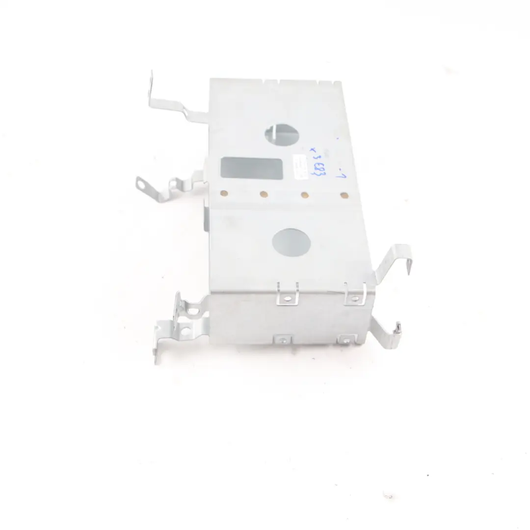 Halterung Halterung CD-Wechsler für BMW X3 E83 mit Teilenummer 6990215 BMW X3 E83 Halterung Halterung CD-Wechsler - SKU 6990215-1 - Teilenummer 6990215