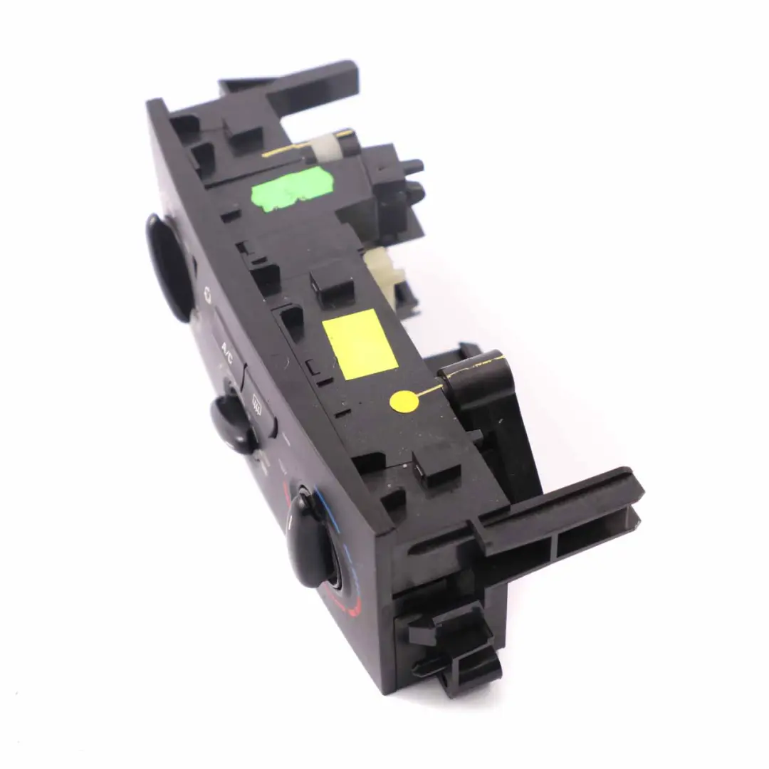 Riscaldamento Climatizzatore A/C Aria Condizionata Pannello per Peugeot 207 con numero di parte 69910004 Peugeot 207 Riscaldamento Climatizzatore A/C Aria Condizionata Pannello - SKU 69910004 - Numero di parte 69910004