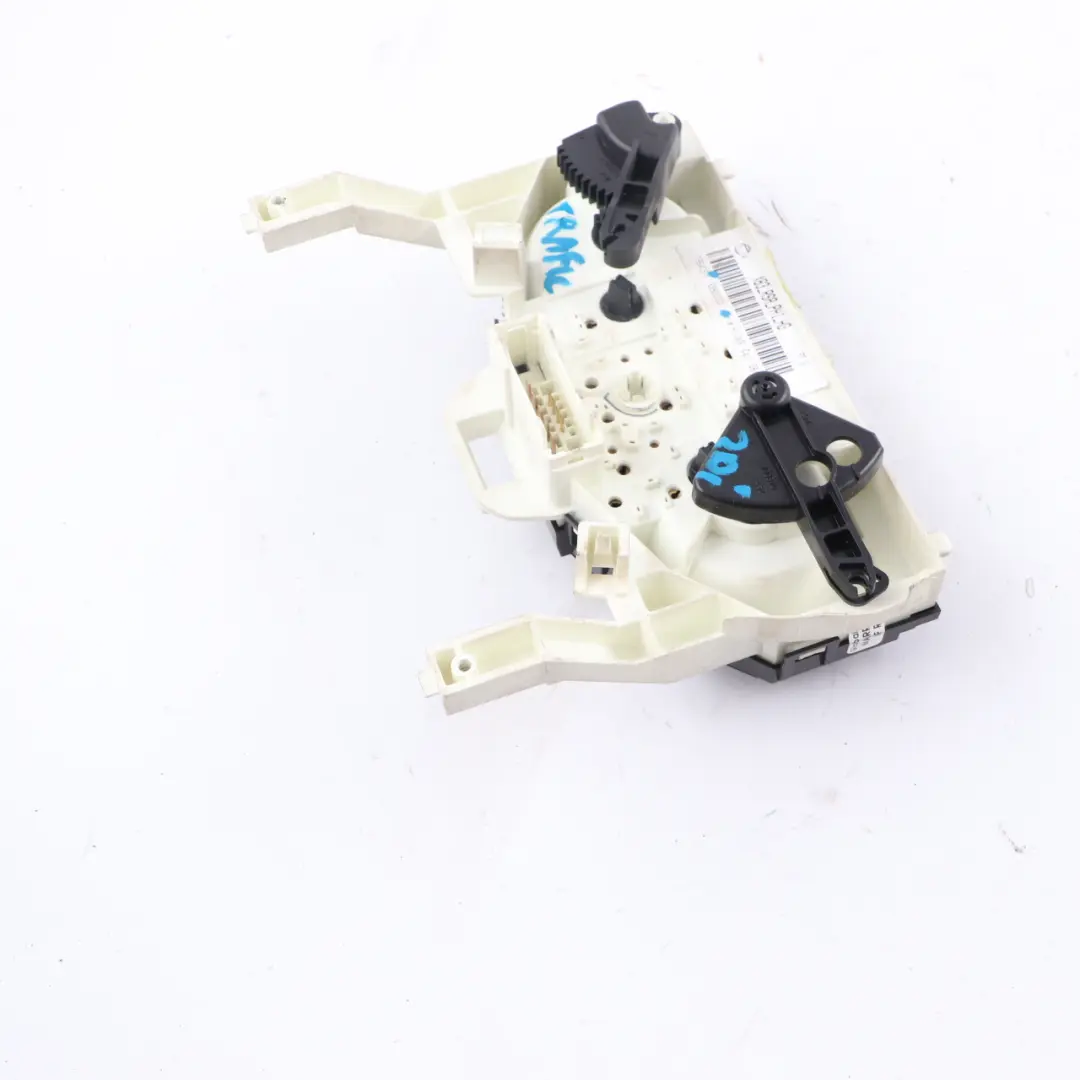 Heater Climate Control Air Con A/C Panel to Renault Trafic II Vivaro A with Part number 69920001 Renault Trafic II Vivaro A Heater Climate Control Air Con A/C Panel - SKU 69920001 - Part number 69920001