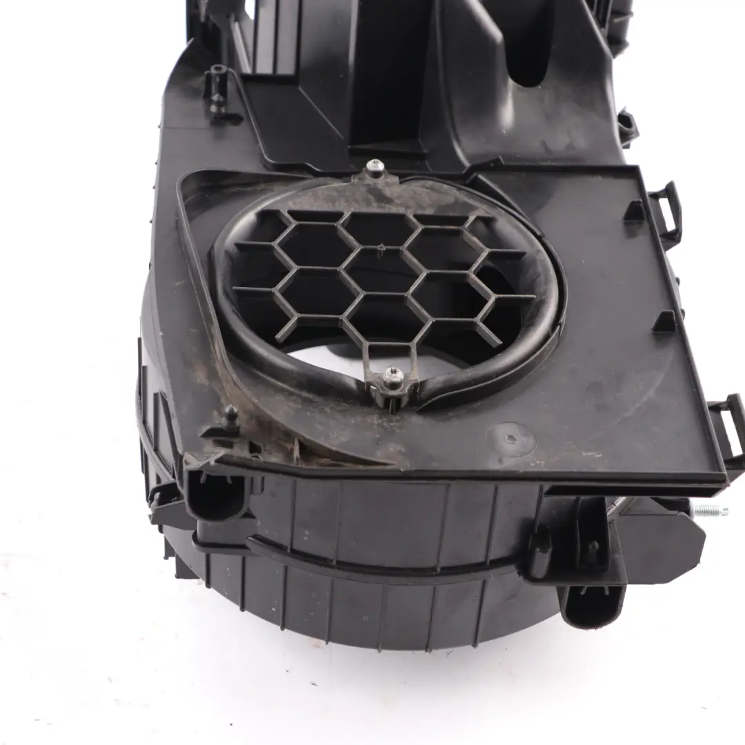 Heater Matrix BMW G11 G30 Air Conditioning Blower Unit Housing Diesel 6992608 to with Part number 9361721 Heater Matrix BMW G11 G30 Air Conditioning Blower Unit Housing Diesel 6992608 - SKU rhd-6992608 - Part number 9361721