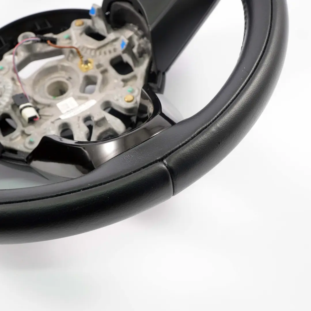 Sportivo In Pelle A Razze per Mini Cooper One F54 F55 F56 F57 F60 Volante con numero di parte 6996046 Mini Cooper One F54 F55 F56 F57 F60 Volante Sportivo In Pelle A Razze - SKU 6996046 - Numero di parte 6996046