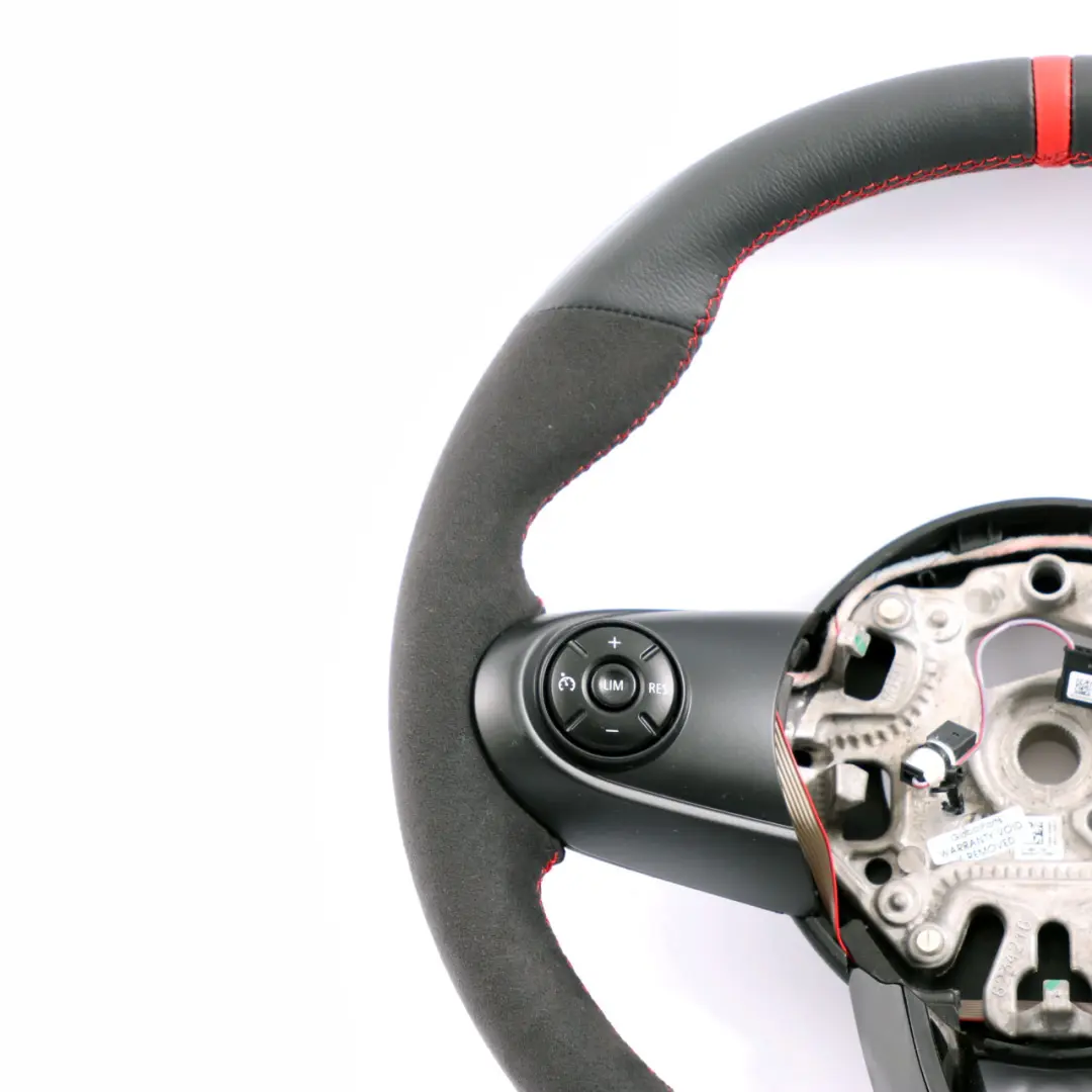 Nuovo Nero/Alcantara Pelle Volante Sportivo 3 Raggi per Mini Cooper F55 F56 F60 con numero di parte 6996047 Mini Cooper F55 F56 F60 Nuovo Nero/Alcantara Pelle Volante Sportivo 3 Raggi - SKU 6996047-2 - Numero di parte 6996047