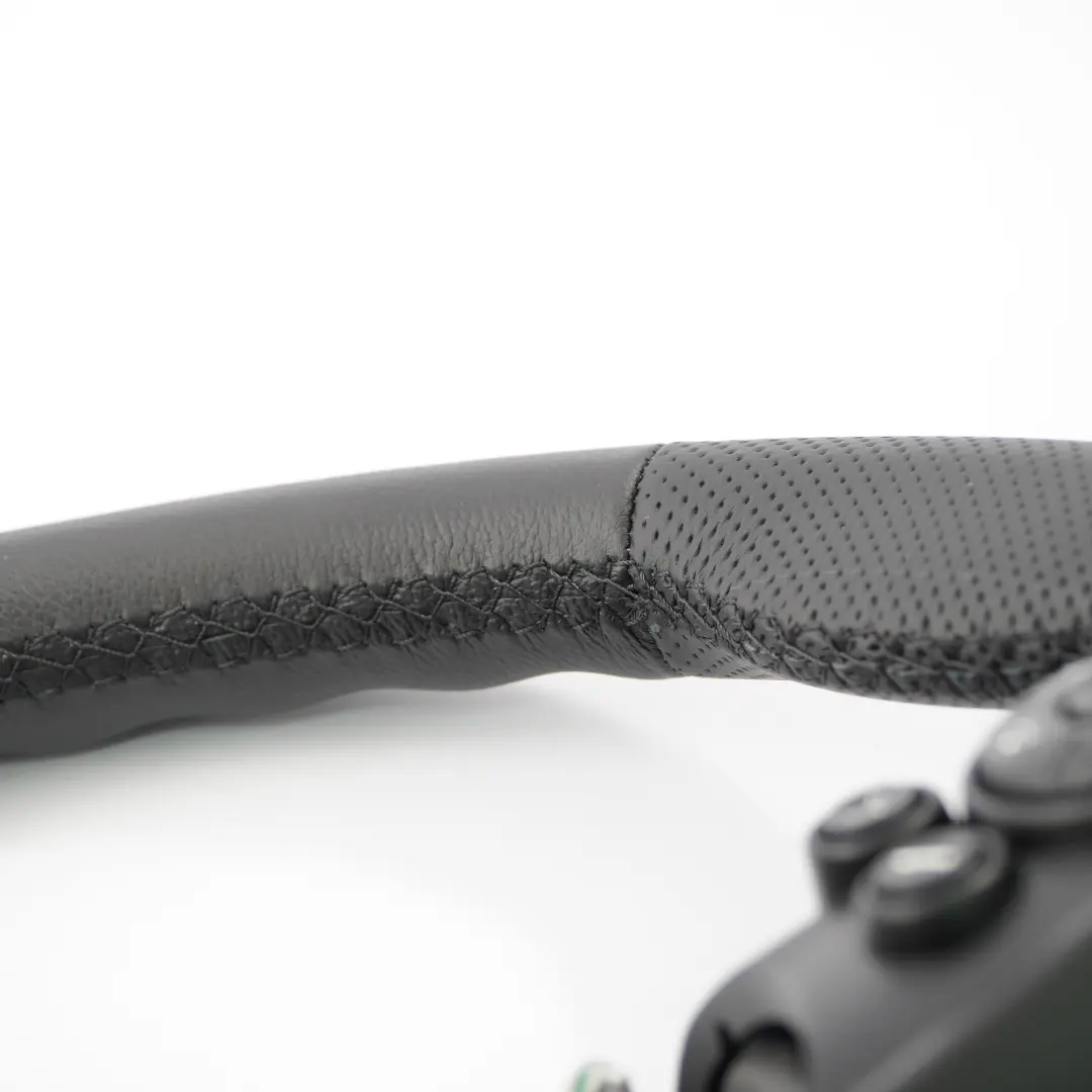 NUOVO Volante Sportivo in Pelle Nera Multifunzione per Mini Cooper F54 F55 F56 F60 con numero di parte 6996047 Mini Cooper F54 F55 F56 F60 NUOVO Volante Sportivo in Pelle Nera Multifunzione - SKU 6996047-4 - Numero di parte 6996047