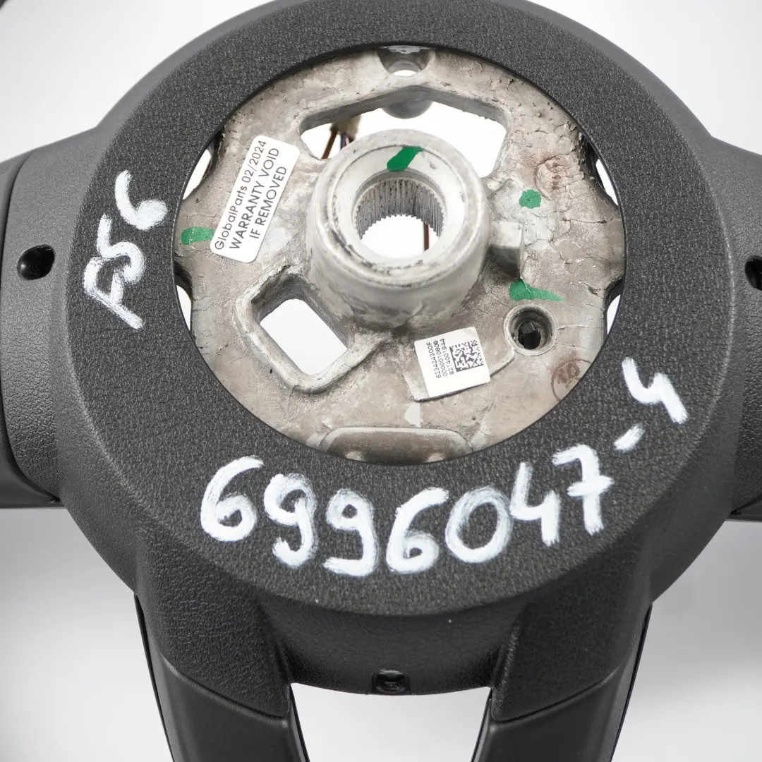 NUOVO Volante Sportivo in Pelle Nera Multifunzione per Mini Cooper F54 F55 F56 F60 con numero di parte 6996047 Mini Cooper F54 F55 F56 F60 NUOVO Volante Sportivo in Pelle Nera Multifunzione - SKU 6996047-4 - Numero di parte 6996047