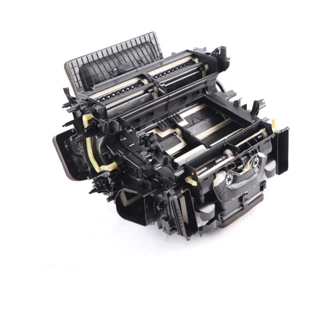 Heater Matrix BMW G11 G30 G31 F90 M5 Air Conditioning A/C Unit Housing to with Part number 6997685 Heater Matrix BMW G11 G30 G31 F90 M5 Air Conditioning A/C Unit Housing - SKU 6997685-1 - Part number 6997685