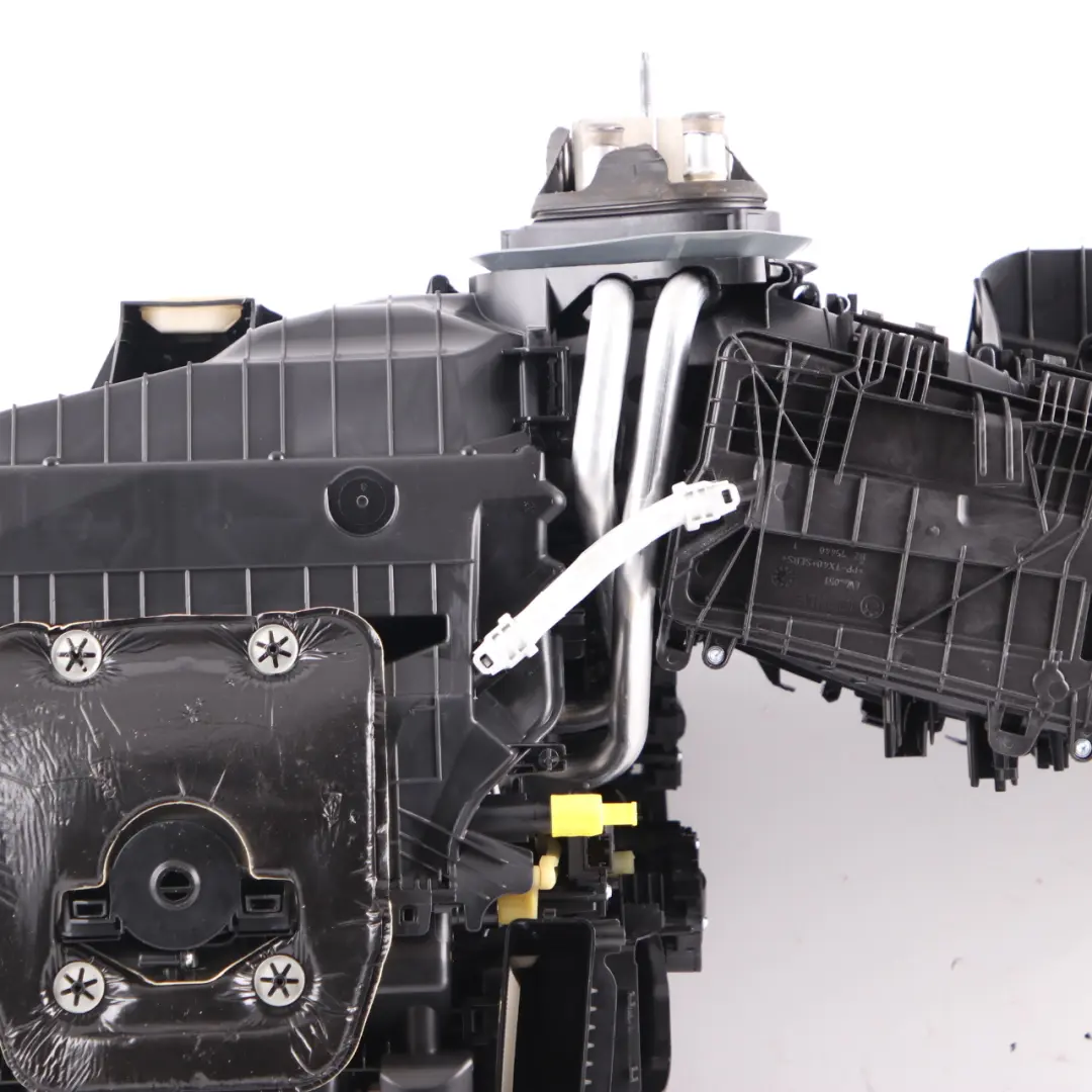 Heater Matrix BMW F90 M5 G11 G30 Air Conditioning Unit Housing Diesel 2655240 to with Part number 6997685 Heater Matrix BMW F90 M5 G11 G30 Air Conditioning Unit Housing Diesel 2655240 - SKU 6997685 - Part number 6997685