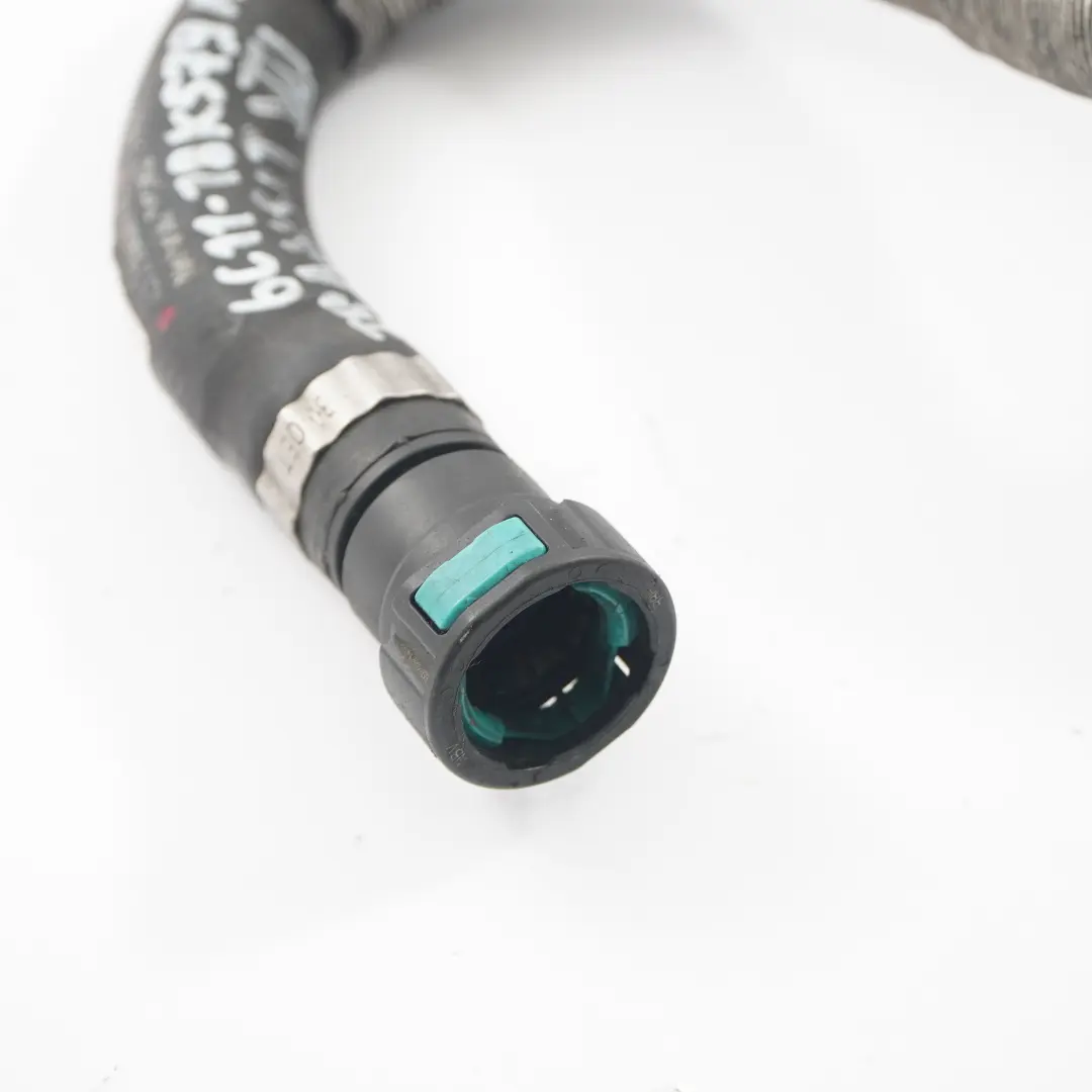 Wasserschlauch Wärmetauscher Schlauch 2.4 TDCi für Ford Transit 7 mit Teilenummer 6C11-18K579-AG Ford Transit 7 Wasserschlauch Wärmetauscher Schlauch 2.4 TDCi - SKU 6C11-18K579-AG - Teilenummer 6C11-18K579-AG