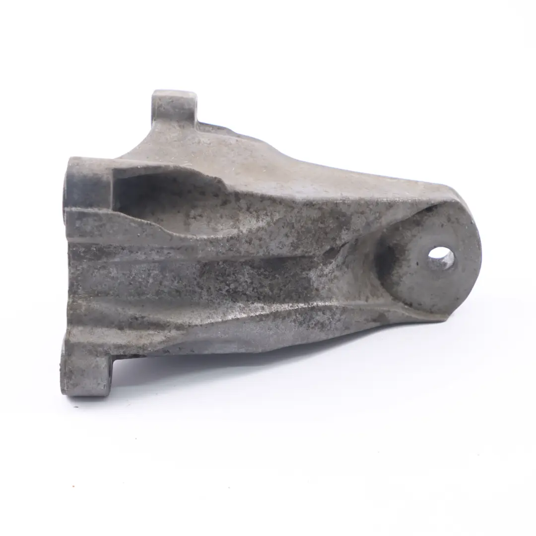 Mount Ford Transit Mk7 2.4 TDCi Bracket Support to Engine with Part number 6C11-6061-AA Engine Mount Ford Transit Mk7 2.4 TDCi Bracket Support - SKU 6C11-6061-AA - Part number 6C11-6061-AA