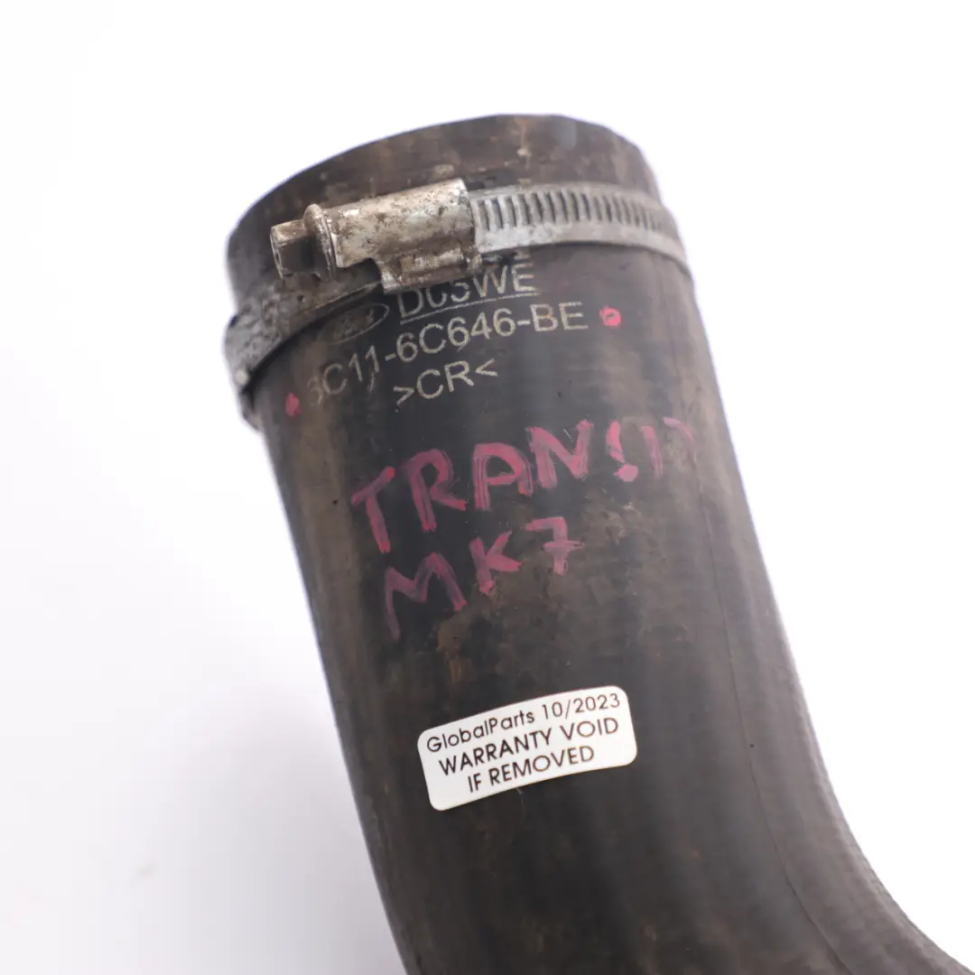 Ladeluftkühlerschlauch Turbo Lufteinlassrohr für Ford Transit Mk7 mit Teilenummer 6C11-6C646-BE Ford Transit Mk7 Ladeluftkühlerschlauch Turbo Lufteinlassrohr - SKU 6C11-6C646-BE - Teilenummer 6C11-6C646-BE