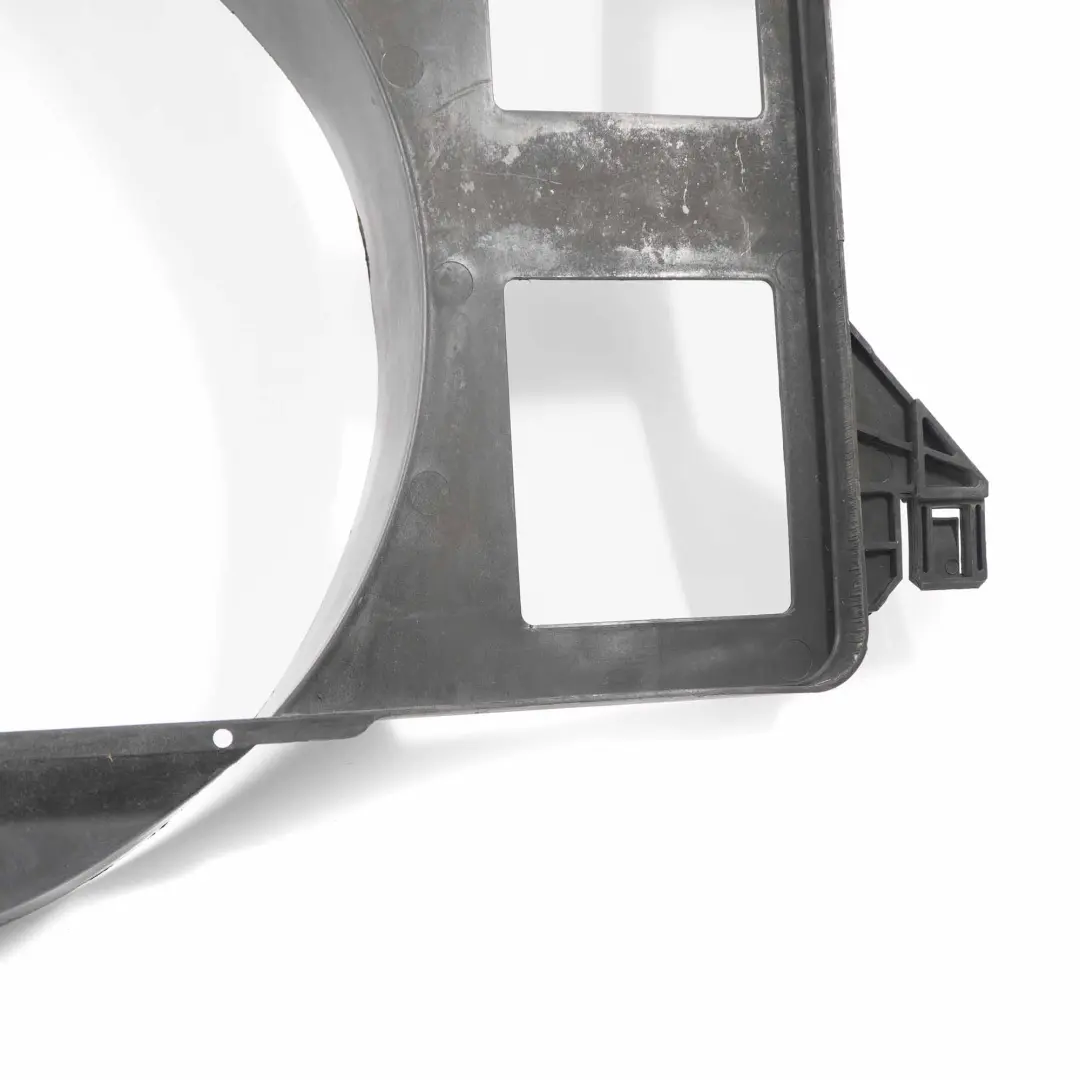 Refrigeración Ventilador Radiador Cubierta Marco para Ford Transit con número de pieza 6C11-8146-AG Ford Transit Refrigeración Ventilador Radiador Cubierta Marco - SKU 6C11-8146-AG - Número de pieza 6C11-8146-AG