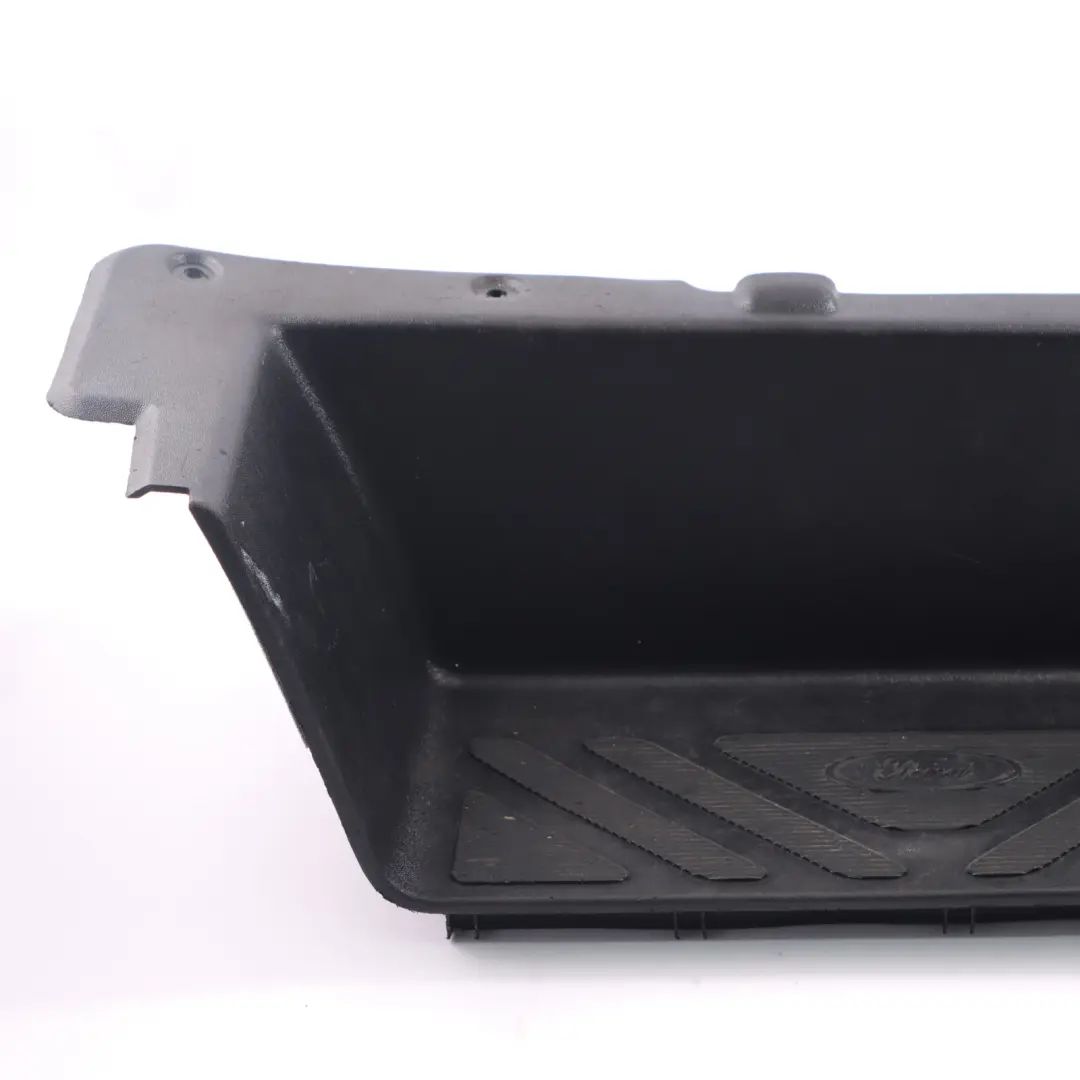 Panneau d'habillage de l'entrée avant gauche pour Ford Transit Mk7 à propos du numéro de pièce 6C11-V13201-AA Ford Transit Mk7 Panneau d'habillage de l'entrée avant gauche - SKU 6C11-V13201-AA - Numéro de pièce 6C11-V13201-AA