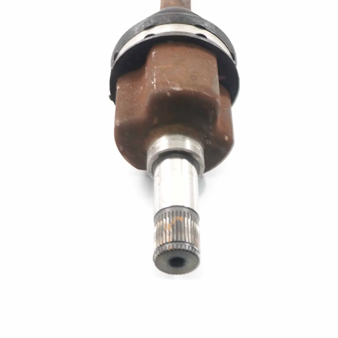 Eje transmisión delantero izquierdo para Ford Transit MK7 2.2 TDCi con número de pieza 6C113B437BE Ford Transit MK7 2.2 TDCi Eje transmisión delantero izquierdo - SKU 6C113B437BE - Número de pieza 6C113B437BE