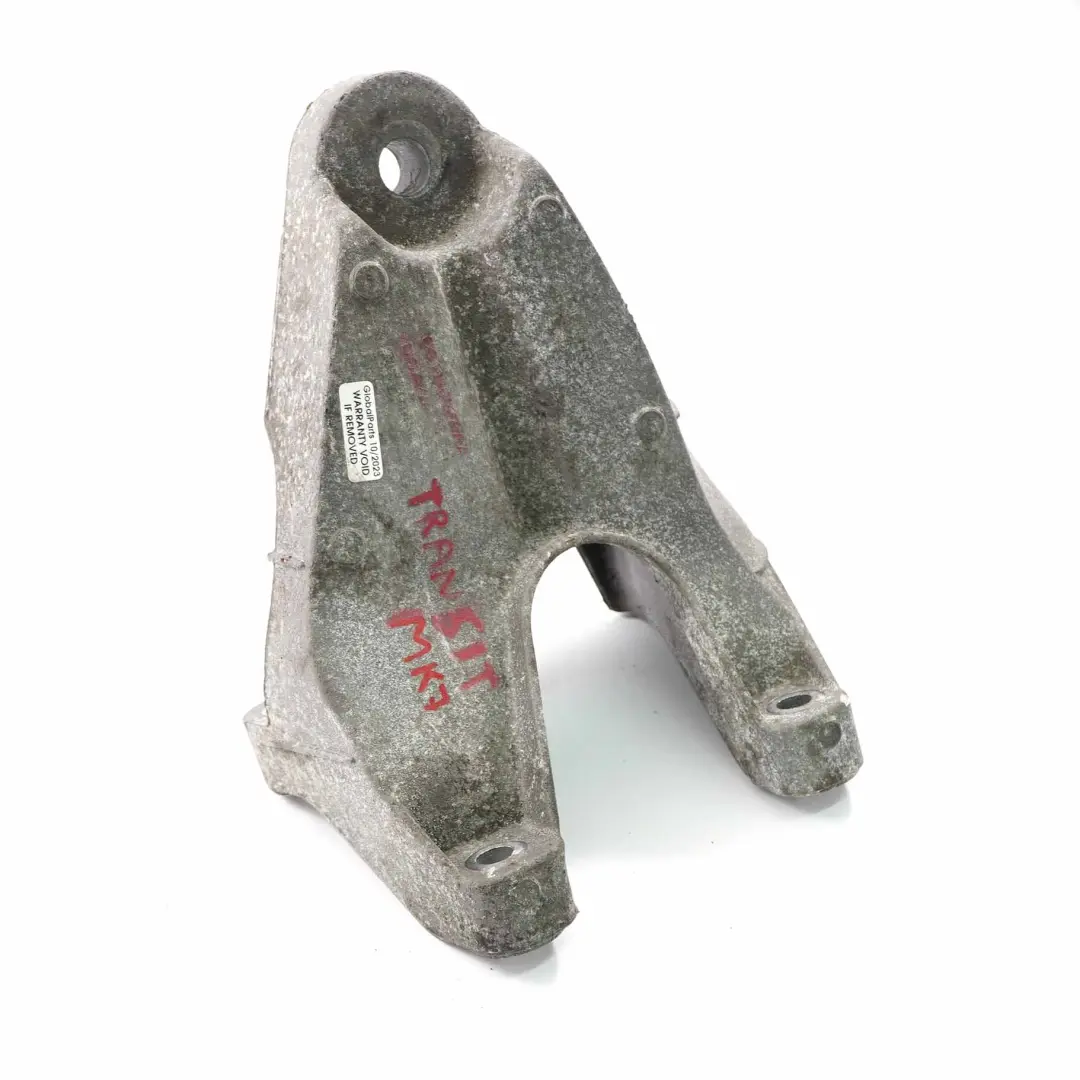 Supporto Motore Ford Transit MK7 2.4 TDCi Staffa 6C11-6037-AA per con numero di parte 6C116037AA Supporto Motore Ford Transit MK7 2.4 TDCi Staffa 6C11-6037-AA - SKU 6C116037AA - Numero di parte 6C116037AA