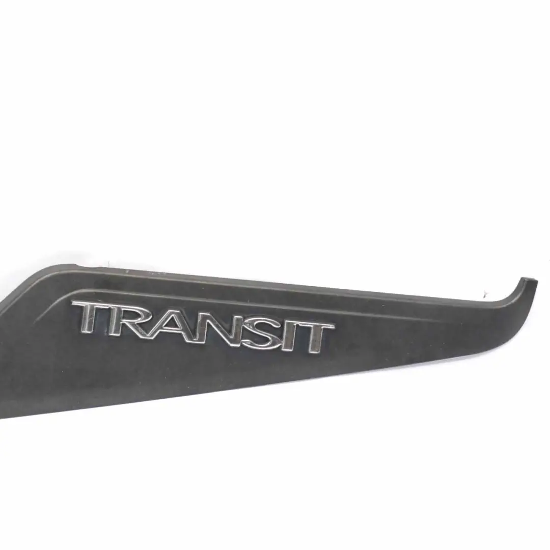 Striscia di rivestimento porta anteriore sinistra per Ford Transit Mk7 con numero di parte 6C16V22371AAW Ford Transit Mk7 Striscia di rivestimento porta anteriore sinistra - SKU 6C16V22371AAW - Numero di parte 6C16V22371AAW