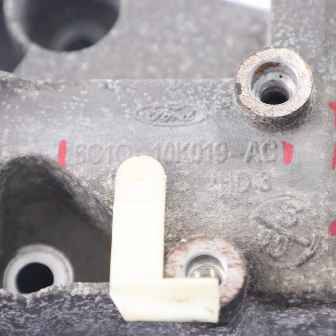 Soporte Del Alternador para Ford Transit MK7 2.4 TDCi Diesel con número de pieza 6C1Q-10K019-AC Ford Transit MK7 2.4 TDCi Diesel Soporte Del Alternador - SKU 6C1Q-10K019-AC - Número de pieza 6C1Q-10K019-AC