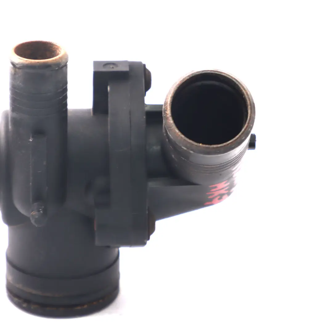 Ford Transit Mk7 TDCI Boîtier Thermostat Liquide Refroidissement - SKU 6C1Q-8A586-AC - Numéro de pièce 6C1Q-8A586-AC
