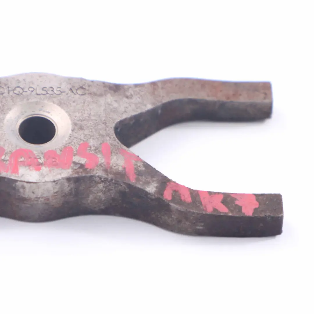 Clamping Jaw Fuel Injector Bracket Holder to Ford Transit Mk7 with Part number 6C1Q-9L535-AC Ford Transit Mk7 Clamping Jaw Fuel Injector Bracket Holder - SKU 6C1Q-9L535-AC - Part number 6C1Q-9L535-AC