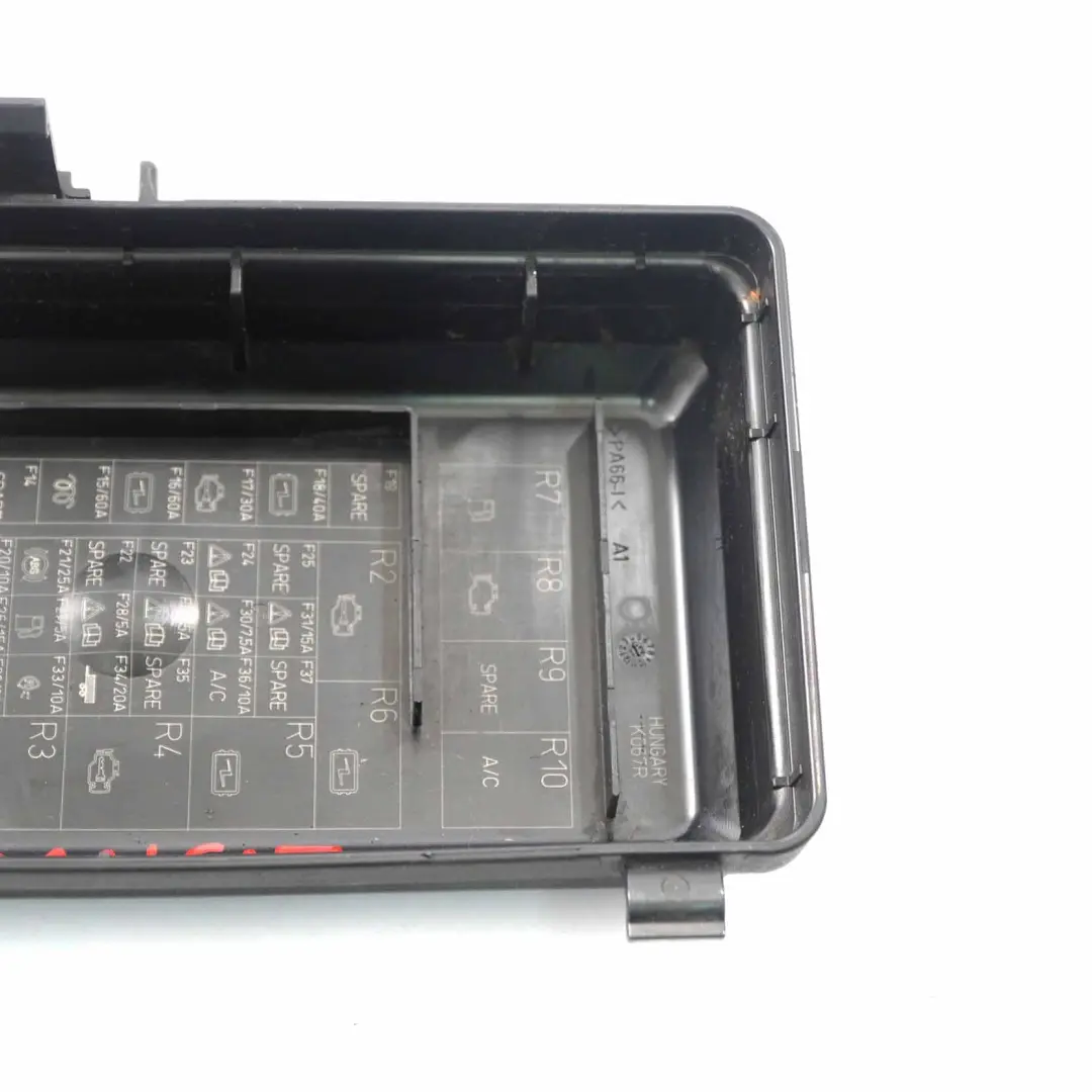 Ford Transit Tapa de la caja de fusibles Tapa embellecedora 6C1T14A076C - SKU 6C1T-14A076-A - Número de pieza 6C1T-14A076-A