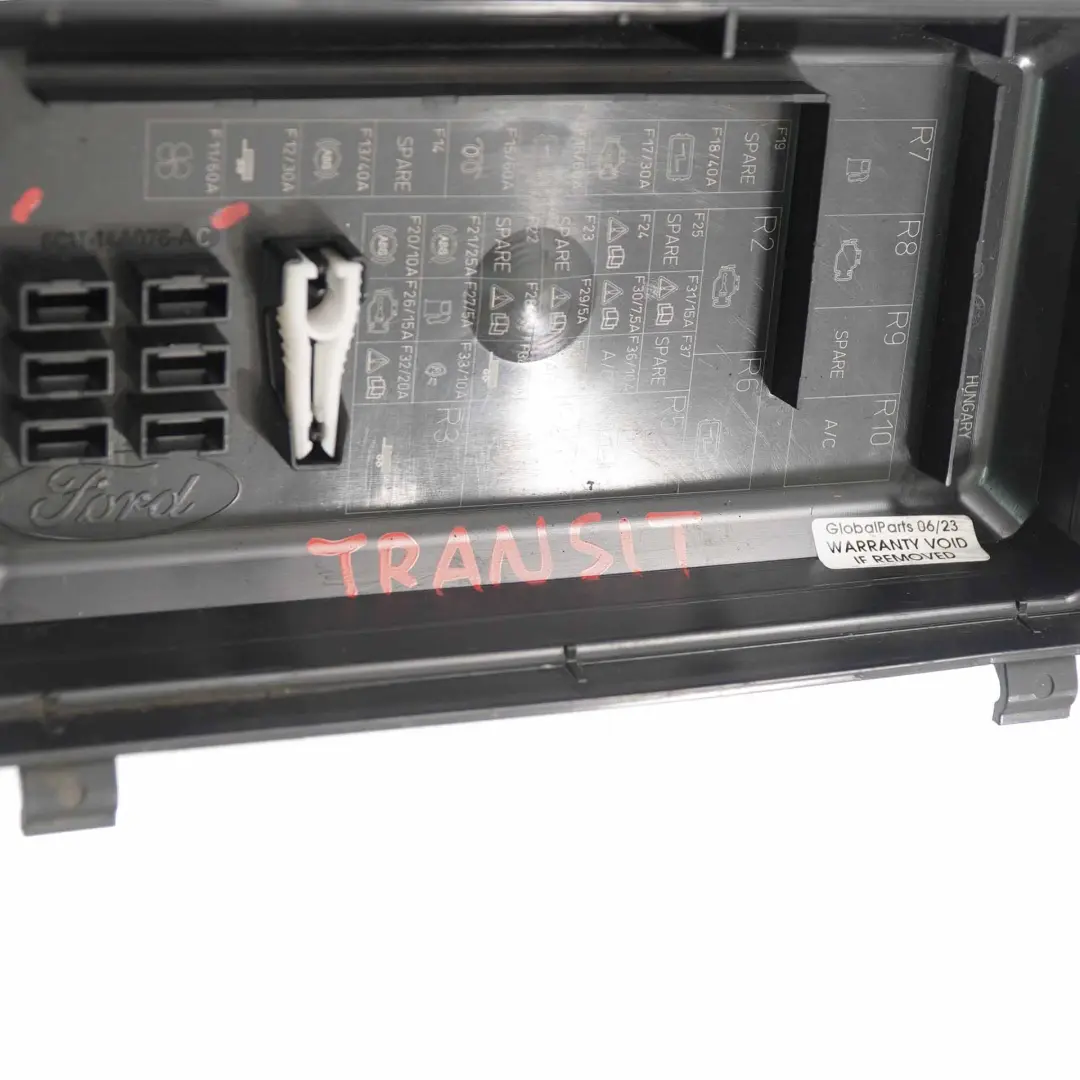 Ford Transit Tapa de la caja de fusibles Tapa embellecedora 6C1T14A076C - SKU 6C1T-14A076-A - Número de pieza 6C1T-14A076-A