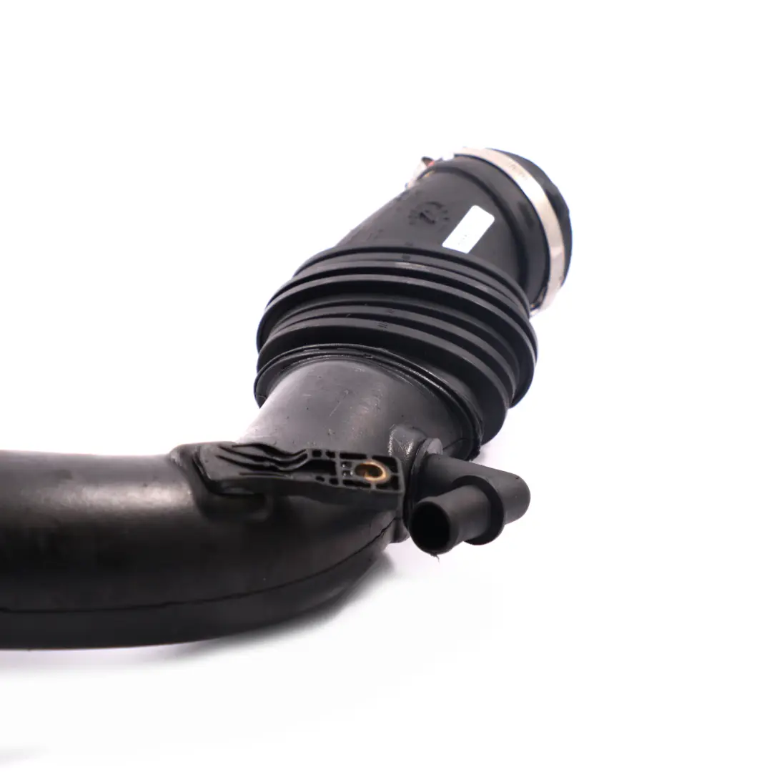 Tuyau d'admission d'air de l'intercooler Diesel 6G929A673B pour Land Rover Freelander à propos du numéro de pièce 6G92-9A673-B Land Rover Freelander Tuyau d'admission d'air de l'intercooler Diesel 6G929A673B - SKU 6G92-9A673-B - Numéro de pièce 6G92-9A673-B