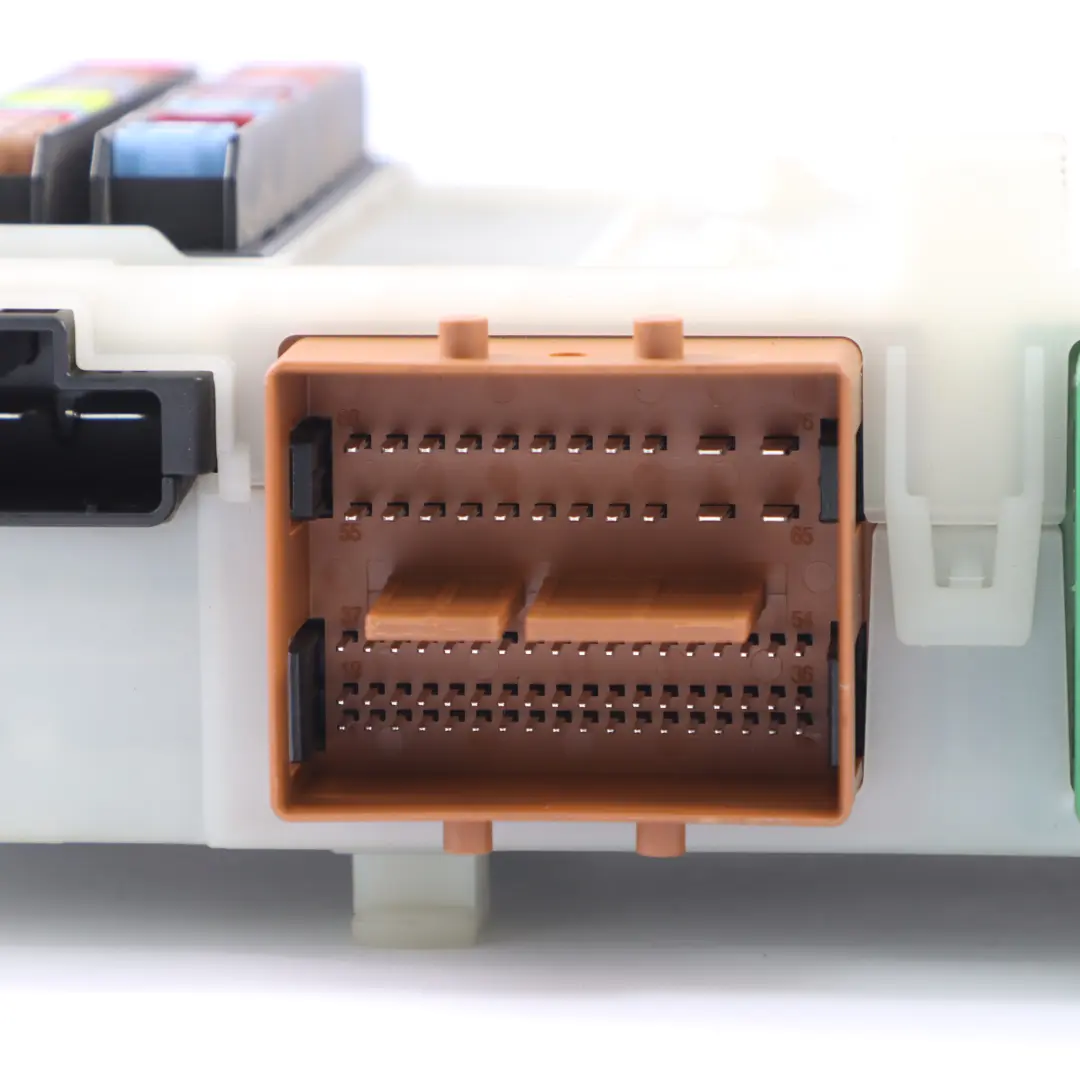 Sicherungs kasten Karosserie modul ECU BCM 6G9T14D572LA für Land Rover Freelander 2 mit Teilenummer 6G9T-14D572-LA Land Rover Freelander 2 Sicherungs kasten Karosserie modul ECU BCM 6G9T14D572LA - SKU 6G9T-14D572-LA - Teilenummer 6G9T-14D572-LA