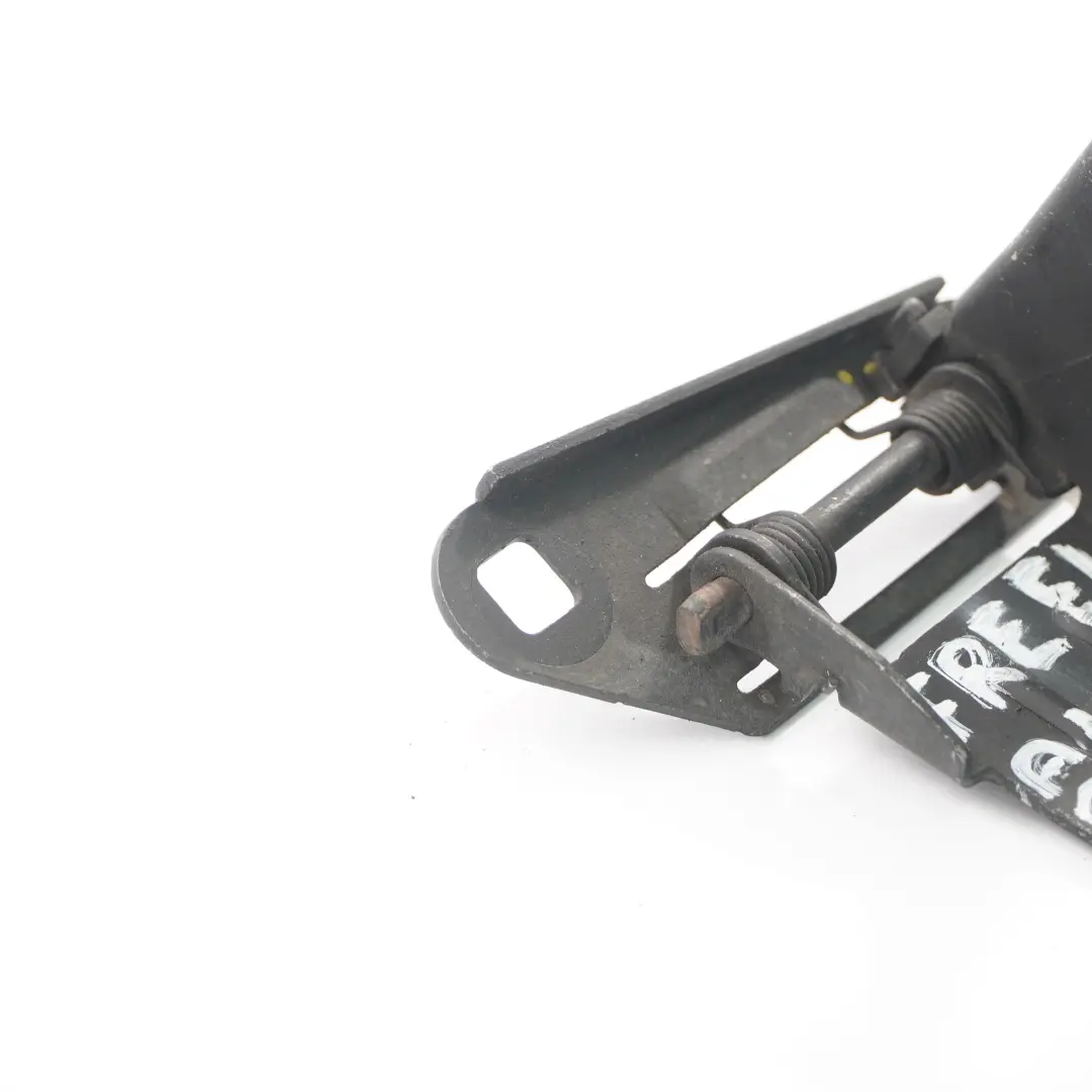 Bonnet Lock Land Rover Freelander 2 Bracket Hood Catch Guide to with Part number 6H52-16892-AC Bonnet Lock Land Rover Freelander 2 Bracket Hood Catch Guide - SKU 6H52-16892-AC - Part number 6H52-16892-AC