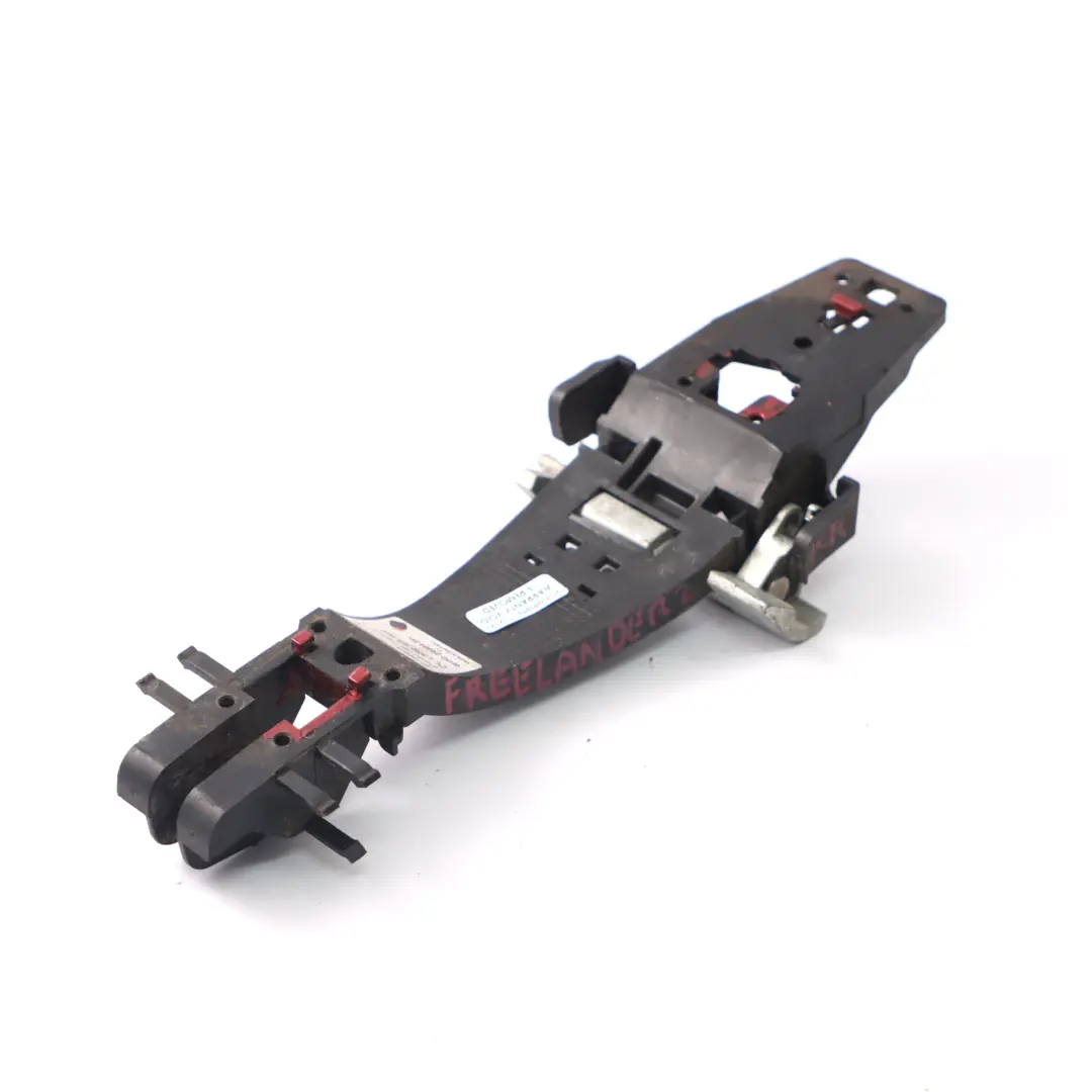 Puerta Manija Base Trasera Derecha Soporte para Land Rover Freelander 2 con número de pieza 6H5224994BH Land Rover Freelander 2 Puerta Manija Base Trasera Derecha Soporte - SKU 6H5224994BH - Número de pieza 6H5224994BH