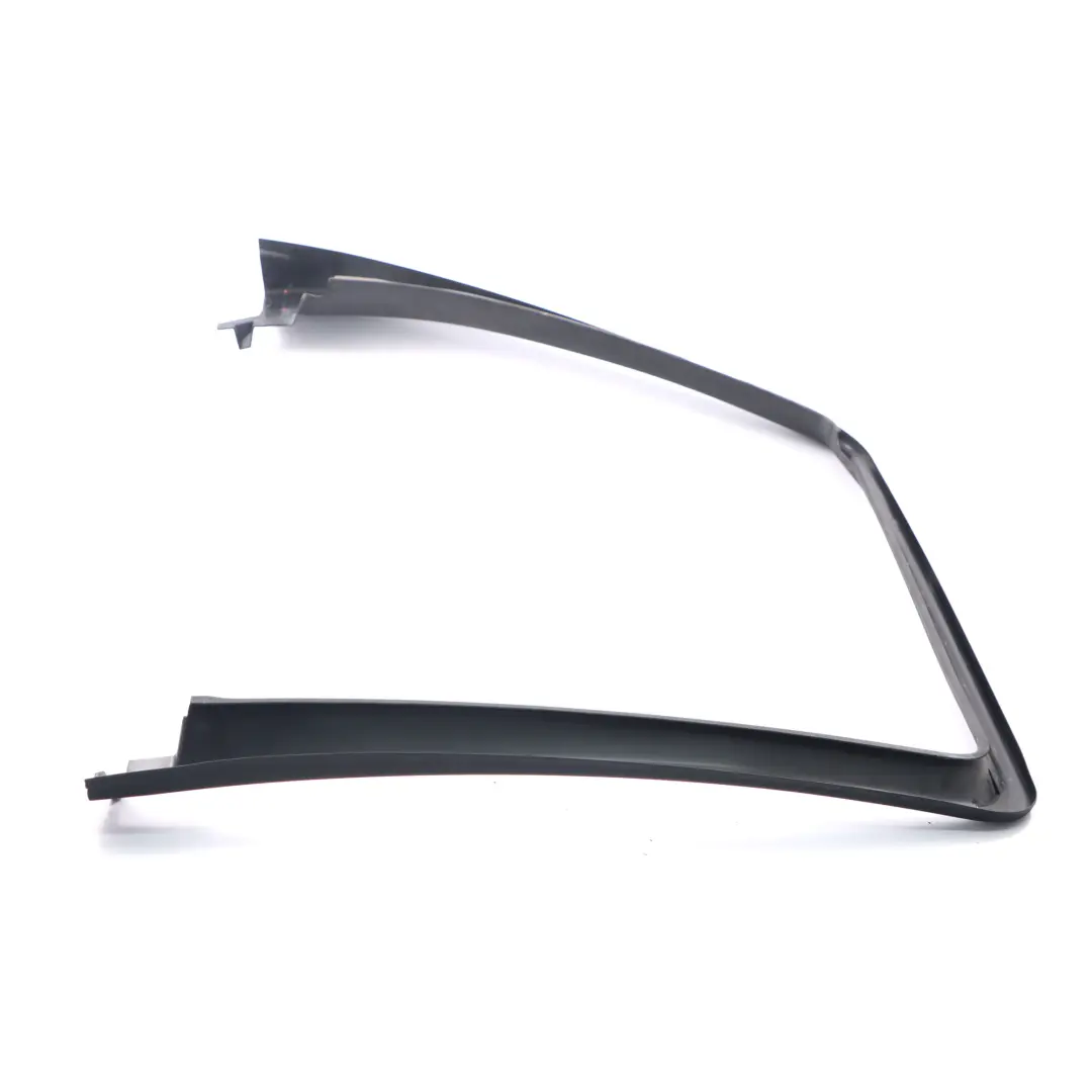 Ramka Listwa Szyby Drzwi Prawy Tył do Land Rover Freelander 2 o numerze 6H5225514AA Land Rover Freelander 2 Ramka Listwa Szyby Drzwi Prawy Tył - SKU 6H5225514AA - Numer Części 6H5225514AA