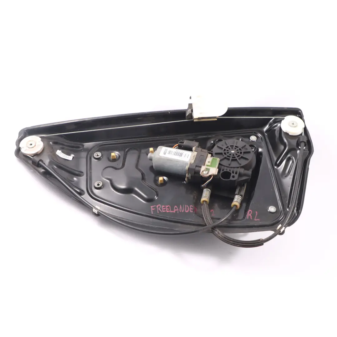 Fensterheber hintere Tür links Motor für Land Rover Freelander 2 mit Teilenummer 6H5227001AE Land Rover Freelander 2 Fensterheber hintere Tür links Motor - SKU 6H5227001AE - Teilenummer 6H5227001AE