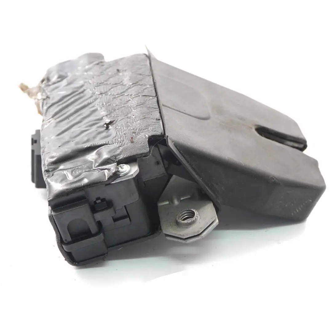 Zamek Klapy Bagażnika Tył do Land Rover Freelander 2 o numerze 6H52A442A66AA Land Rover Freelander 2 Zamek Klapy Bagażnika Tył - SKU 6H52A442A66AA - Numer Części 6H52A442A66AA