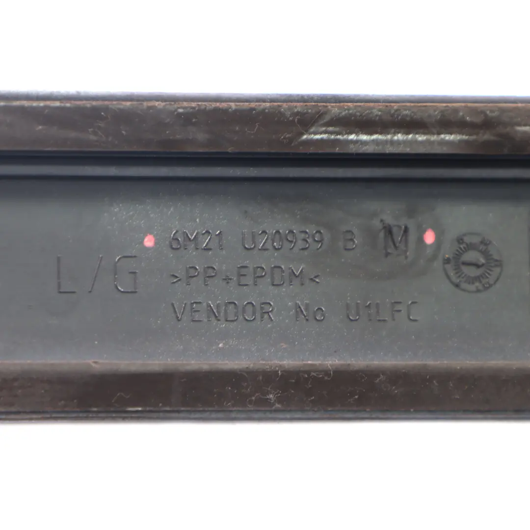 MK3 Striscia di modanatura porta anteriore sinistra 6M21U20939B per Ford Galaxy con numero di parte 6M21-U20939-B Ford Galaxy MK3 Striscia di modanatura porta anteriore sinistra 6M21U20939B - SKU 6M21-U20939-B - Numero di parte 6M21-U20939-B