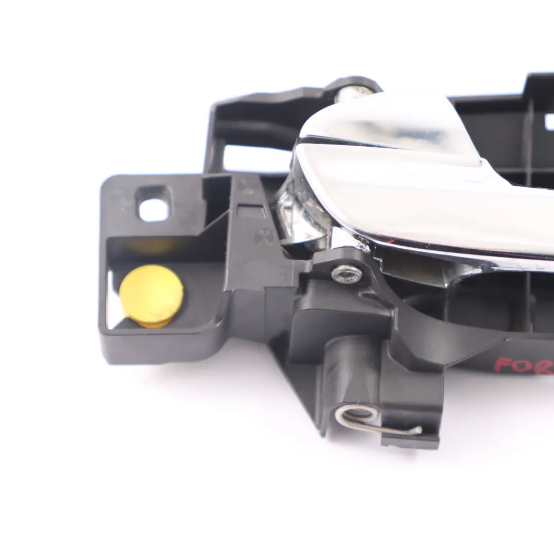Maniglia porta anteriore posteriore sinistro Cromo per Ford Galaxy con numero di parte 6M21-U22601-BB Ford Galaxy Maniglia porta anteriore posteriore sinistro Cromo - SKU 6M21-U22601-BB - Numero di parte 6M21-U22601-BB