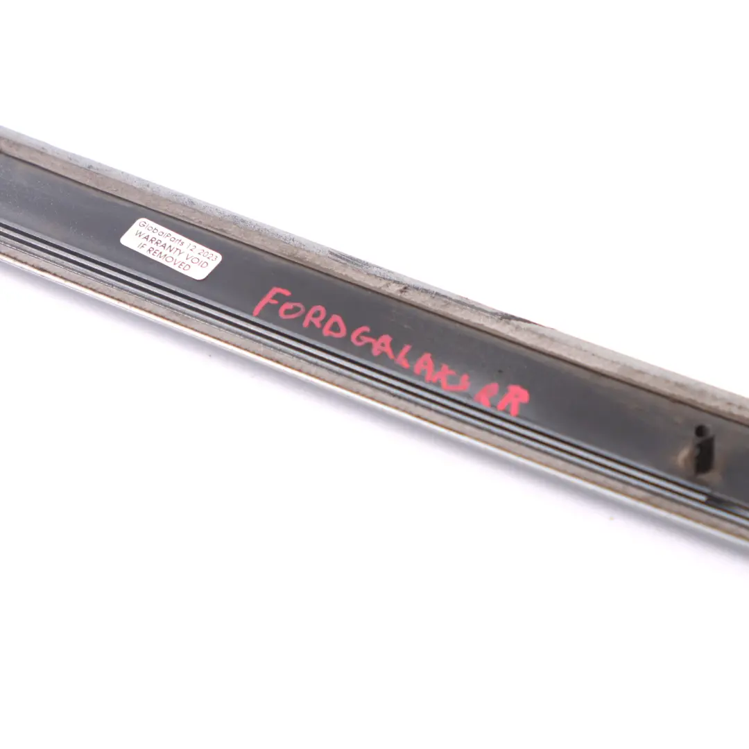 MK3 Listwa Drzwi Tylna Prawa 6M21U25532B do Ford Galaxy o numerze 6M21-U25532-B Ford Galaxy MK3 Listwa Drzwi Tylna Prawa 6M21U25532B - SKU 6M21-U25532-B - Numer Części 6M21-U25532-B