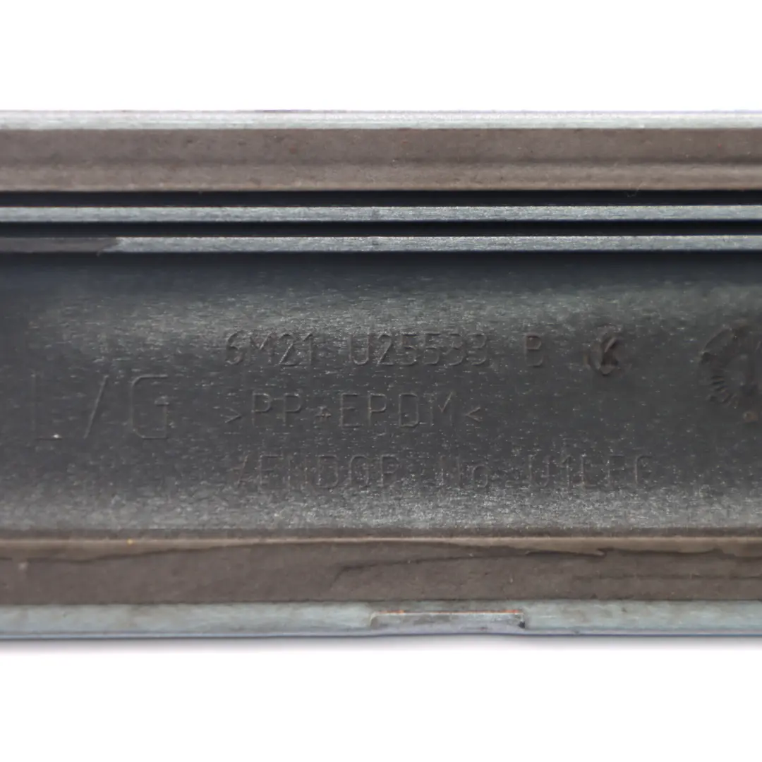 MK3 Striscia modanatura porta posteriore sinistra 6M21U25533B per Ford Galaxy con numero di parte 6M21-U25533-B Ford Galaxy MK3 Striscia modanatura porta posteriore sinistra 6M21U25533B - SKU 6M21-U25533-B - Numero di parte 6M21-U25533-B