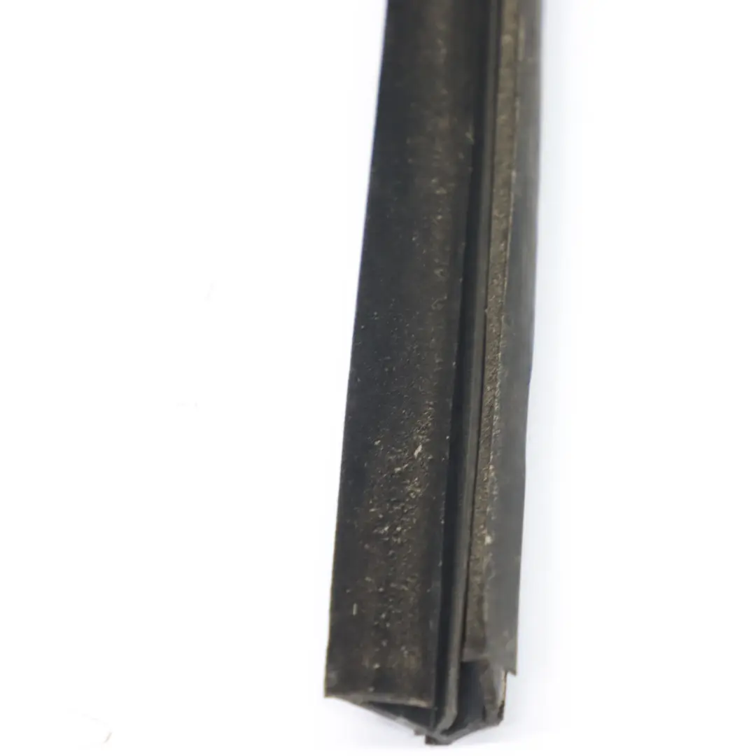 Joint Fenêtre Porte Avant Droite d'Etanchéité Caoutchouc 6M21U21510 pour Ford Galaxy à propos du numéro de pièce 6M2121510AN Ford Galaxy Joint Fenêtre Porte Avant Droite d'Etanchéité Caoutchouc 6M21U21510 - SKU 6M2121510AN - Numéro de pièce 6M2121510AN